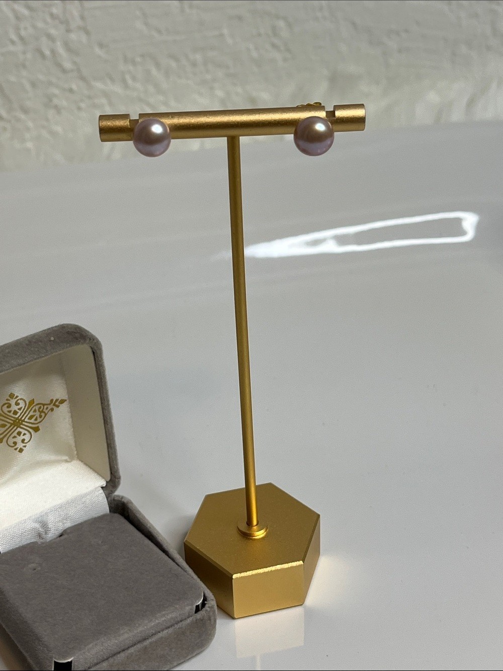 Pink/Lavender Pearl Stud & Gold Earrings – Elegant Women’s Jewelry