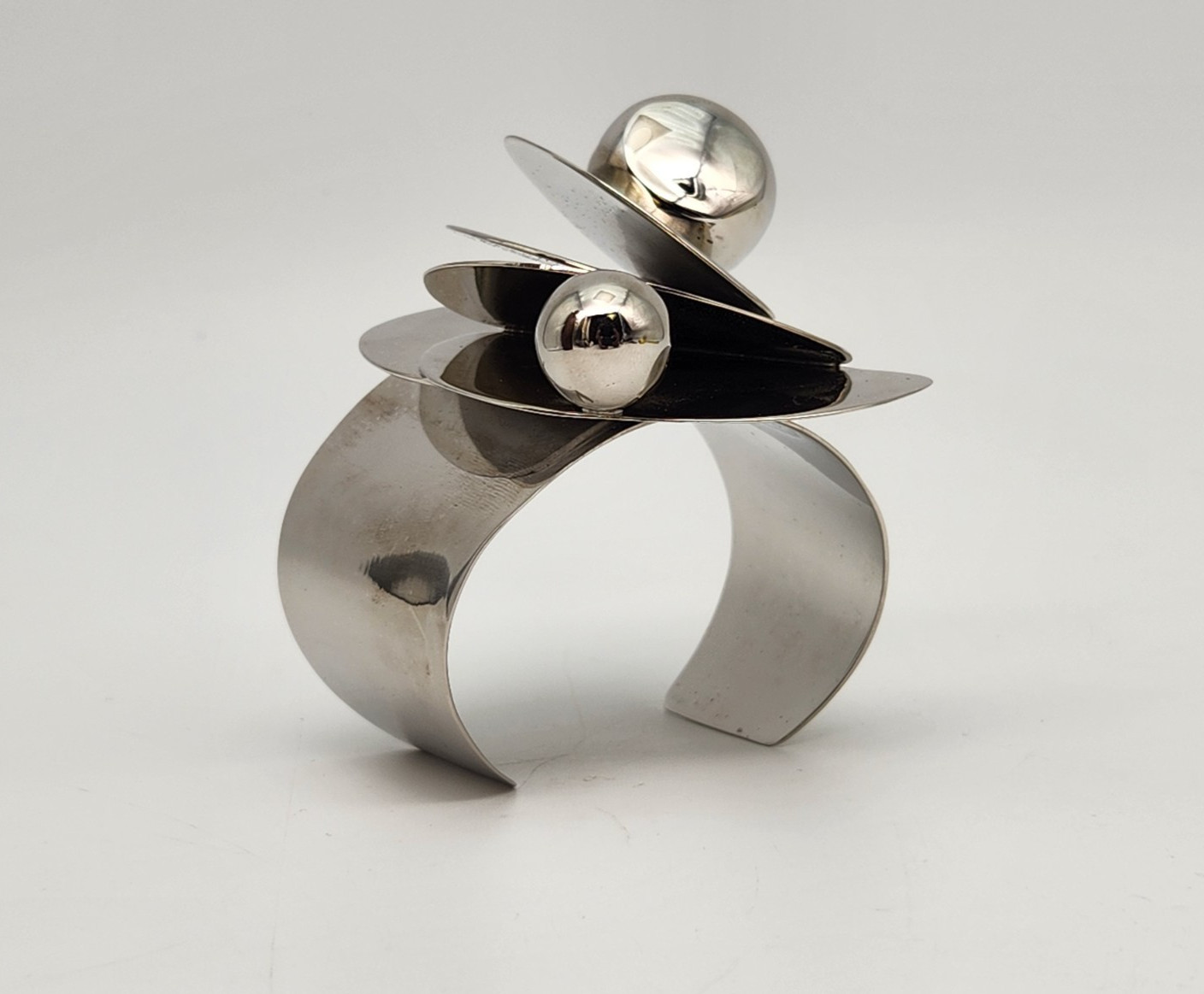 Alexis Bittar Big Bold Modernist Kinetic Silvertone Metal Cuff Bracelet