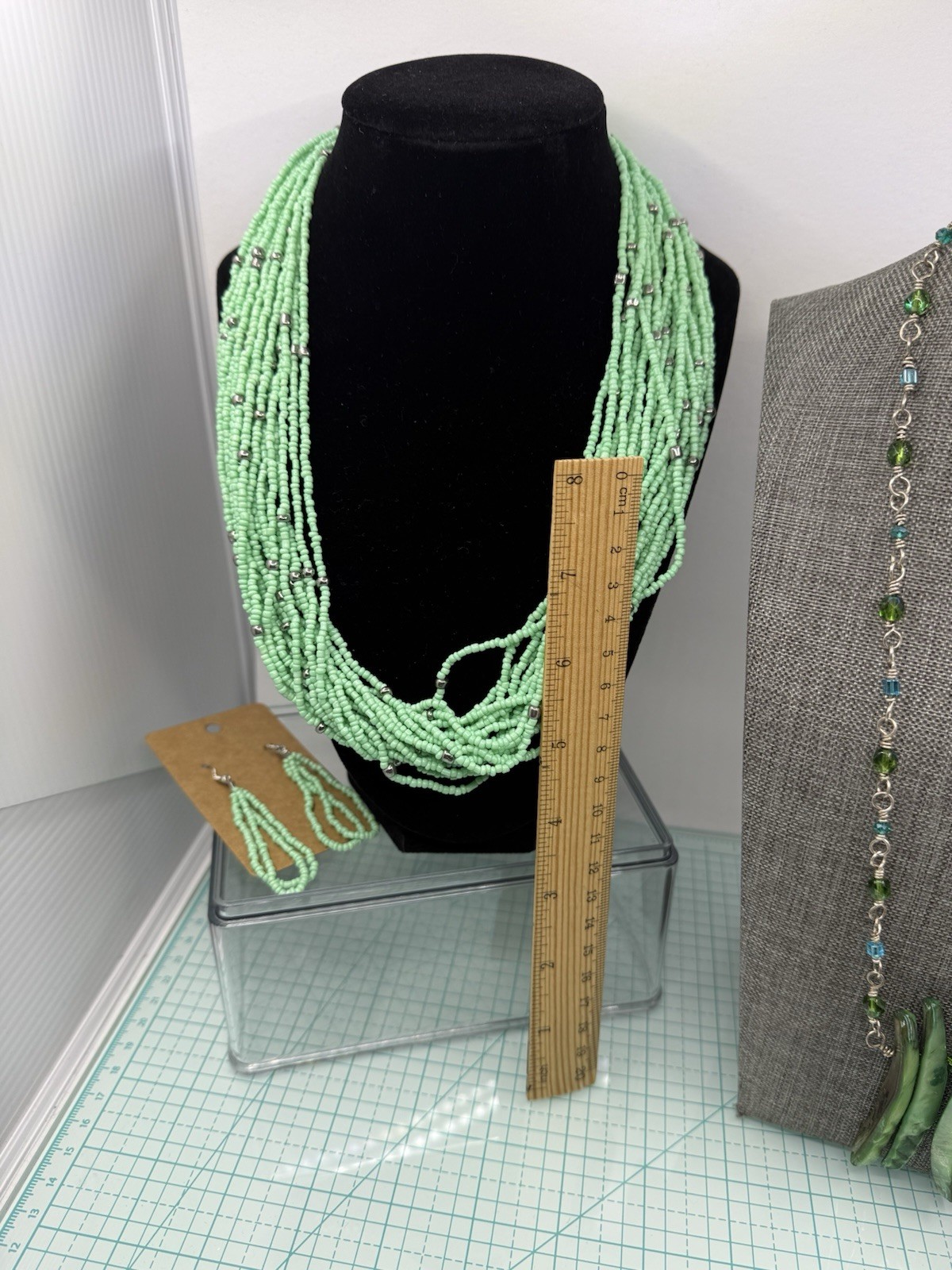 SEA FOAM GREEN Lot Of Necklaces Bracelets Earrings Beach Beauty Vacation