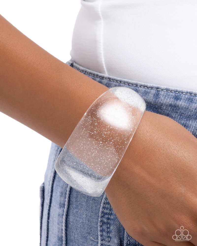 Paparazzi Mystical Mobility – Silver – Silver Glittery , Transparent Bangle