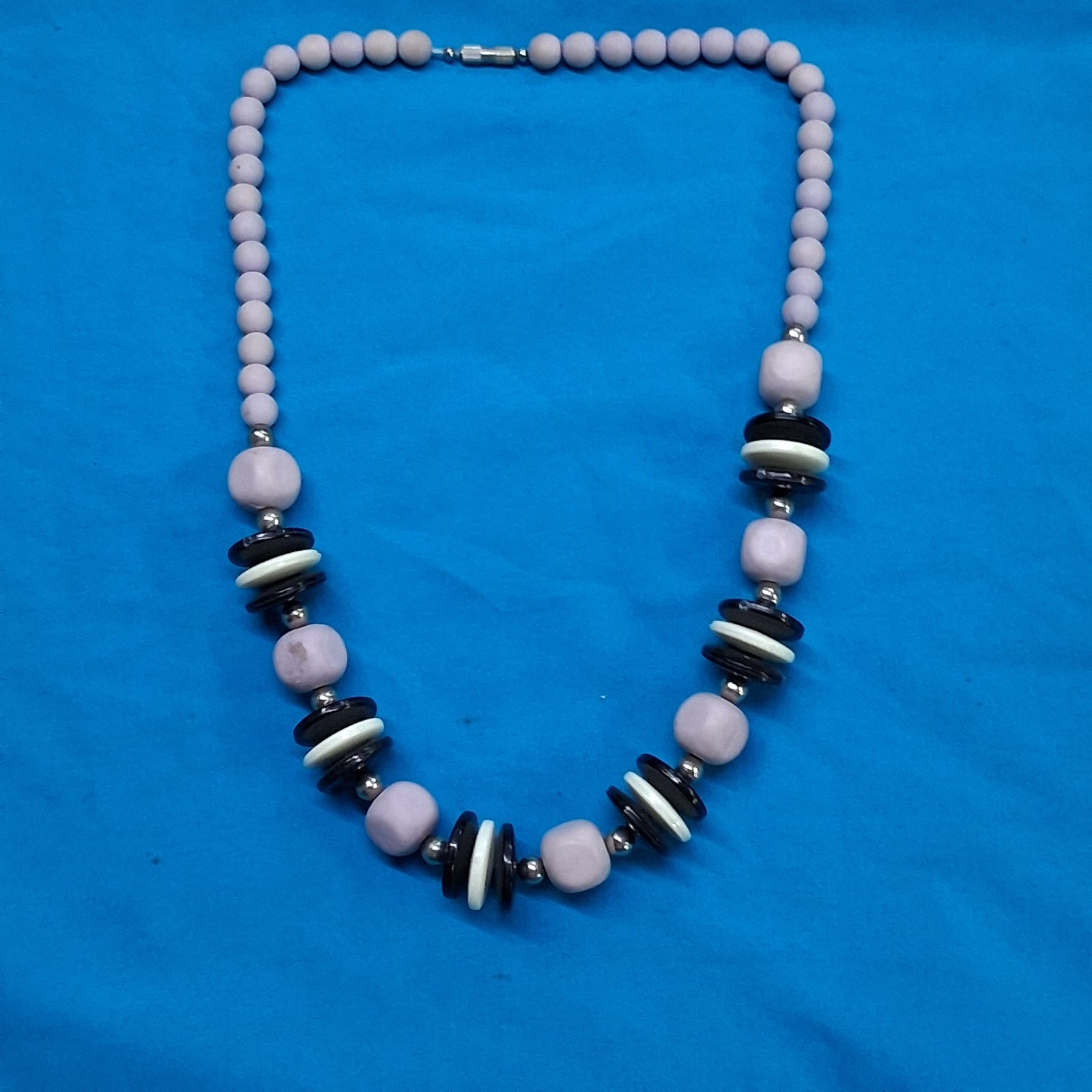 Vintage Purple Wood Bead Black & White Plastic Disc Collar Necklace