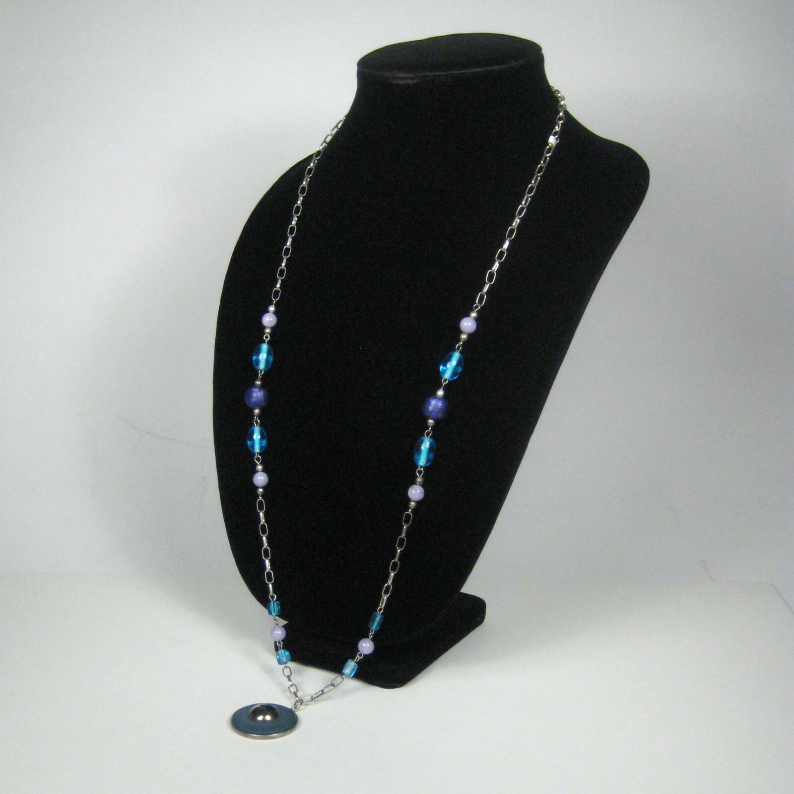 Necklace 32 In Silvetone Chain Pendant Strand Glass Beaded Blue Jewelry Women