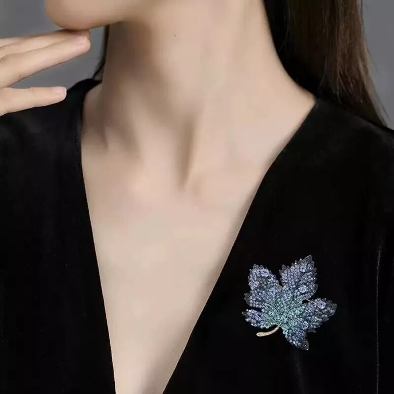 1/2/3/4xVintage Maple Leaf Crystal Corsage Brooch Pin Badge Lapel Women Jewelry