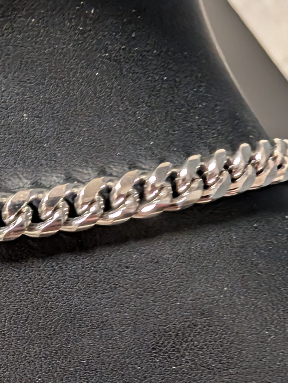 Silver Tone Curb Link Necklace