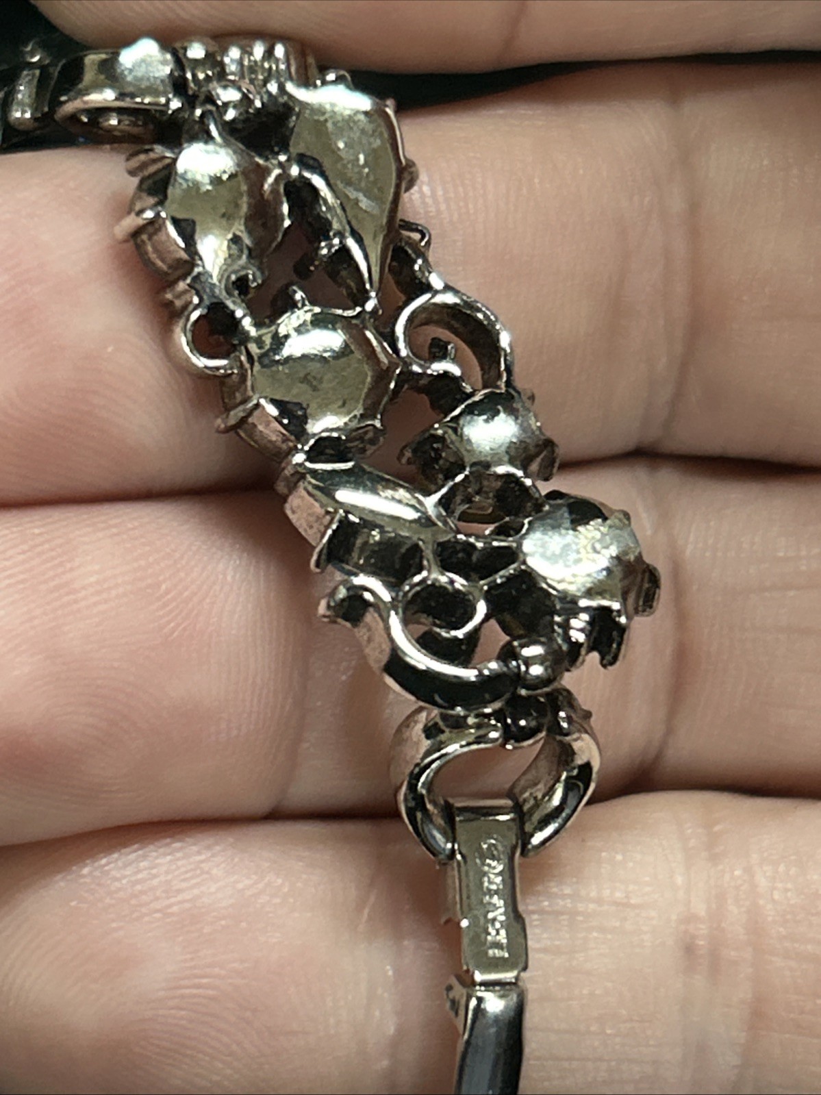 Signed LISNER Blue Rhinestone Bracelet Silver Tone Scroll Cluster Link