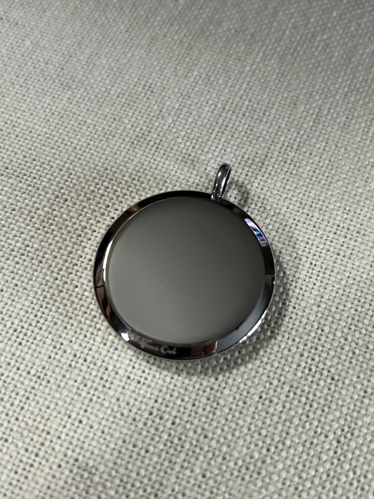 Origami Owl LK4010 Large Silver Solid Twist “BASE ONLY” for Locket “New”