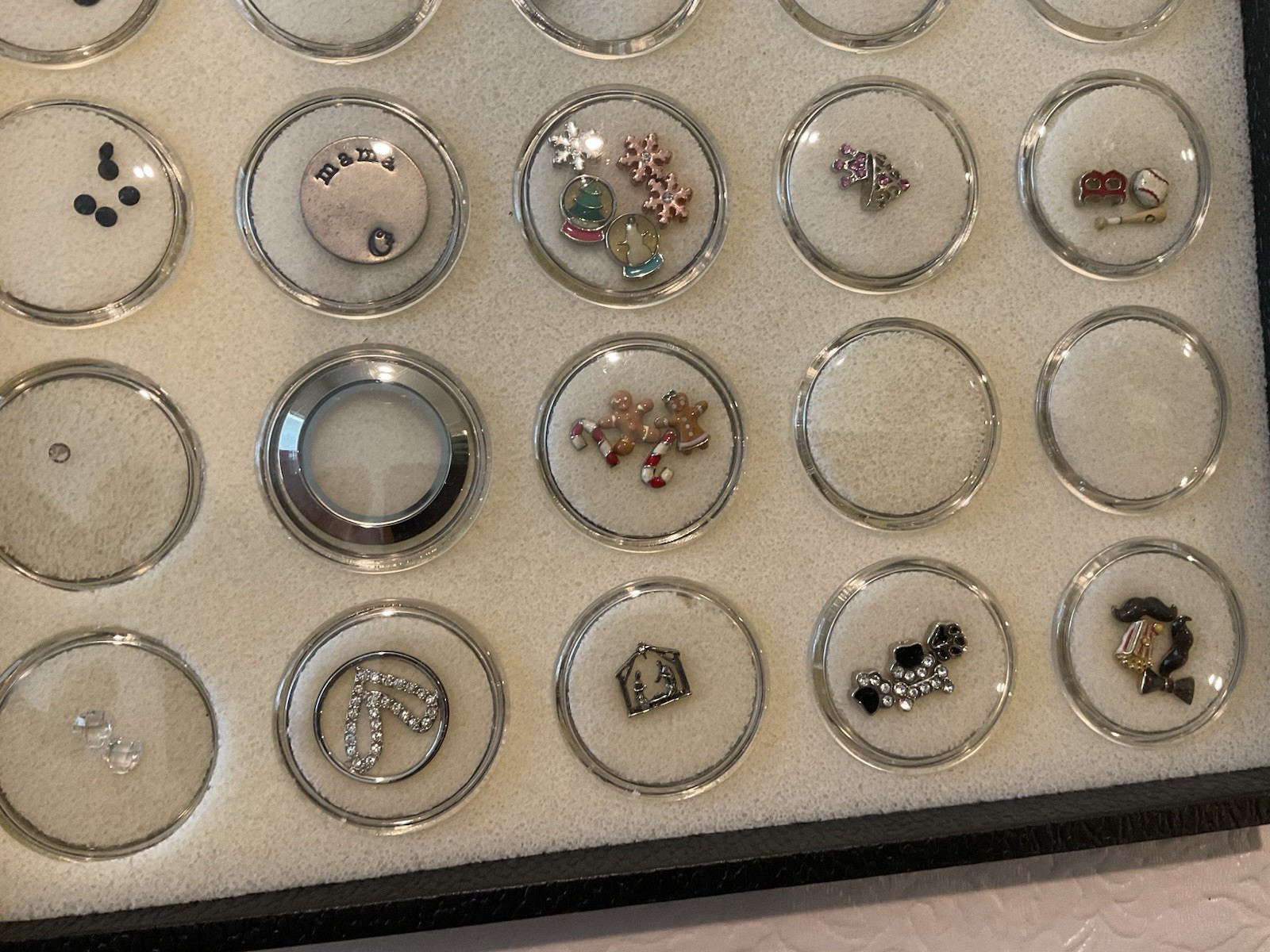 ORIGAMI OWL Lot With Necklace,bracelet,125+charms & gems ,and storage case