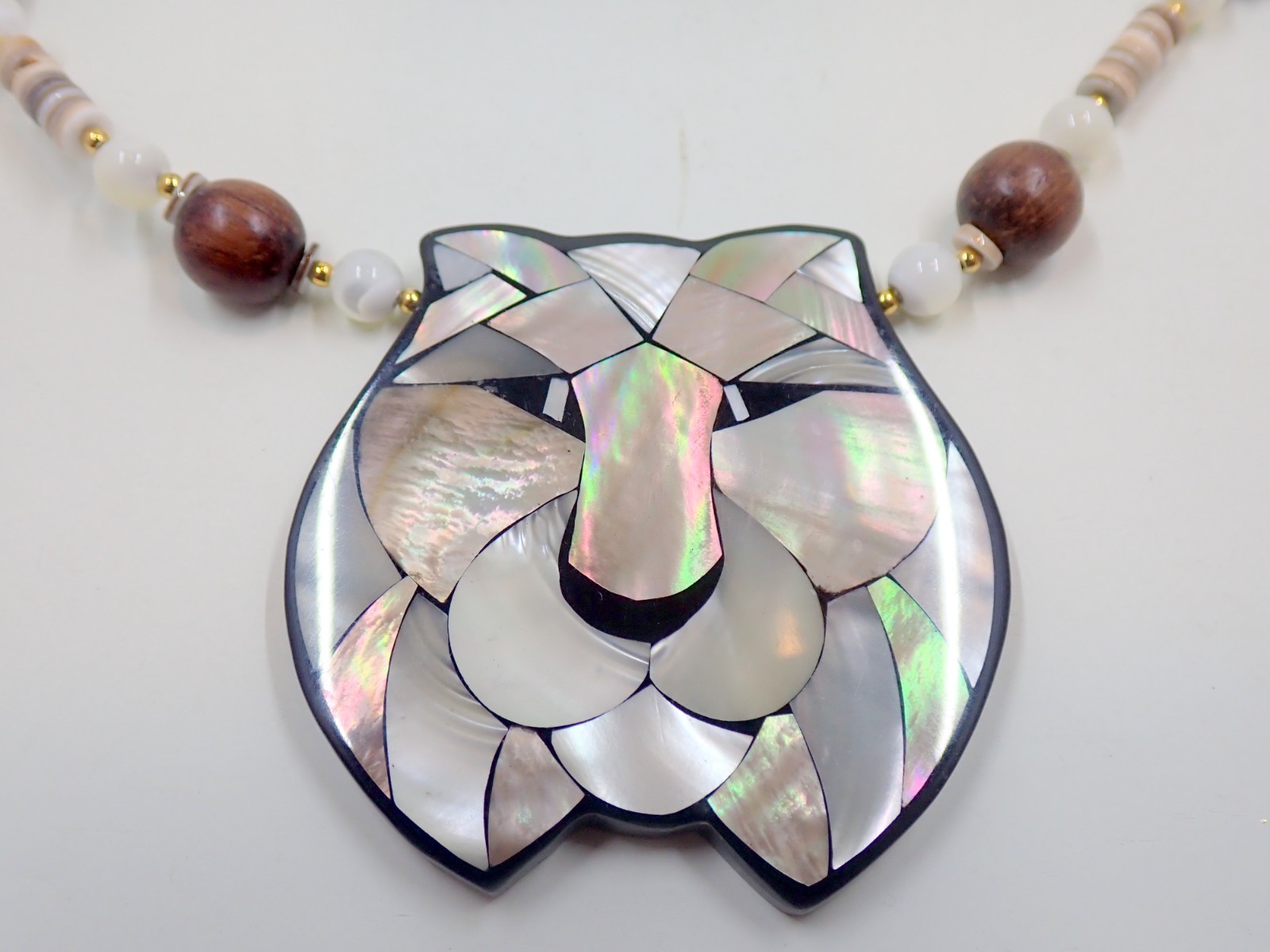 Lee Sands Lion Pendant Necklace Beaded with Earrings