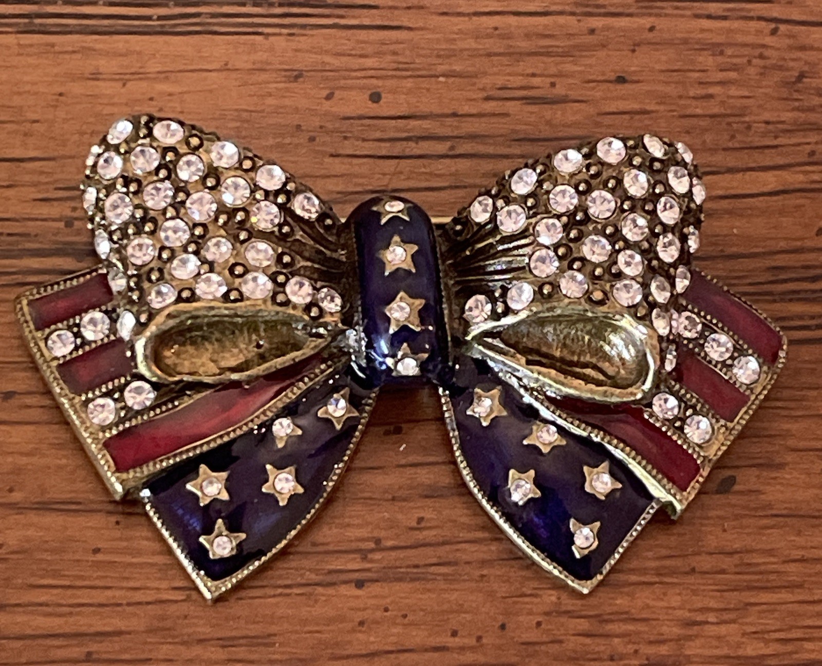 Sweet Romance USA American Flag Bow Pin Flag Brooch Enamel 2″ x 1.25”