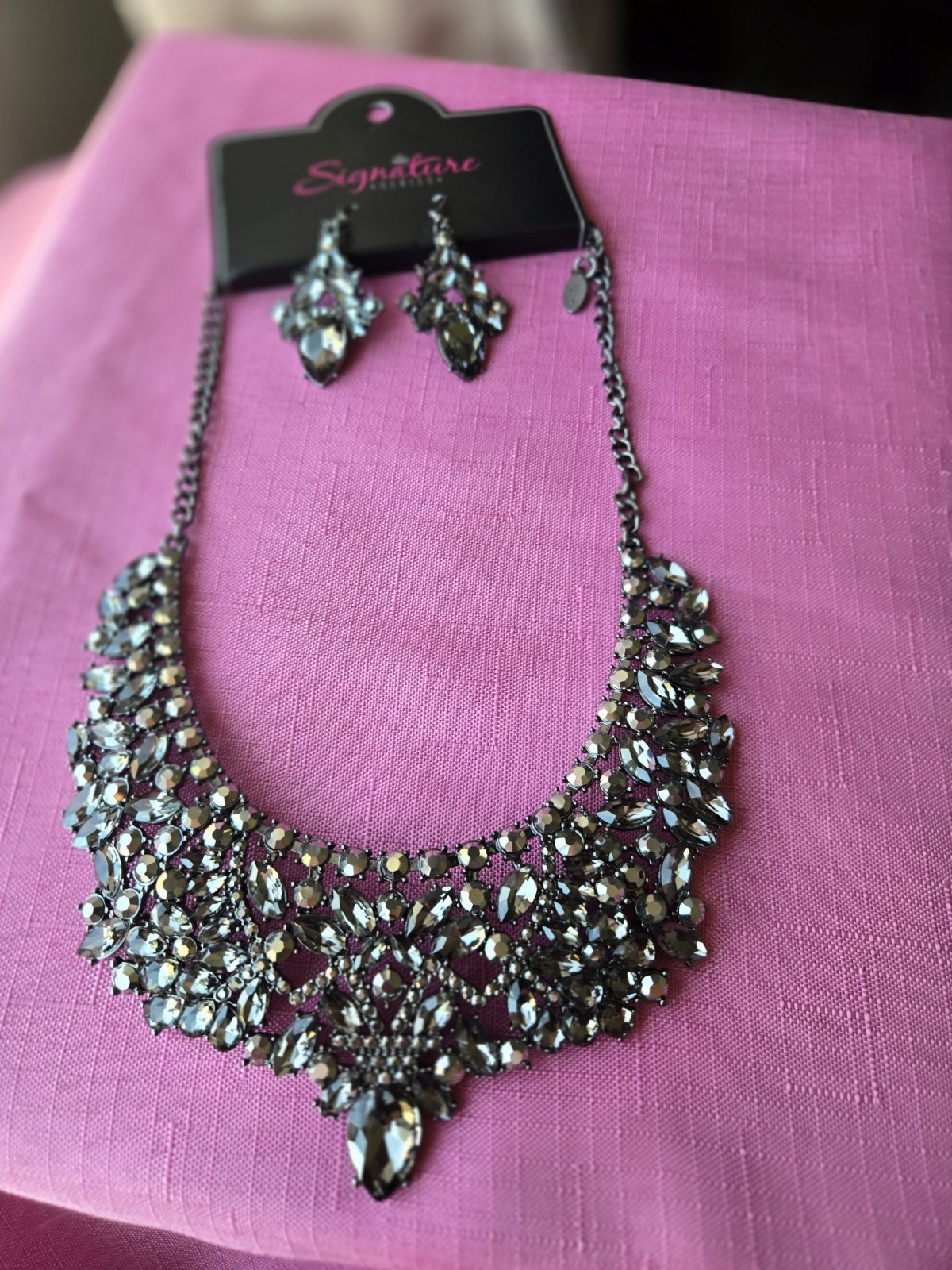 Z Collection Signature Series Silver Tone Crystal Necklace & Earrings Set