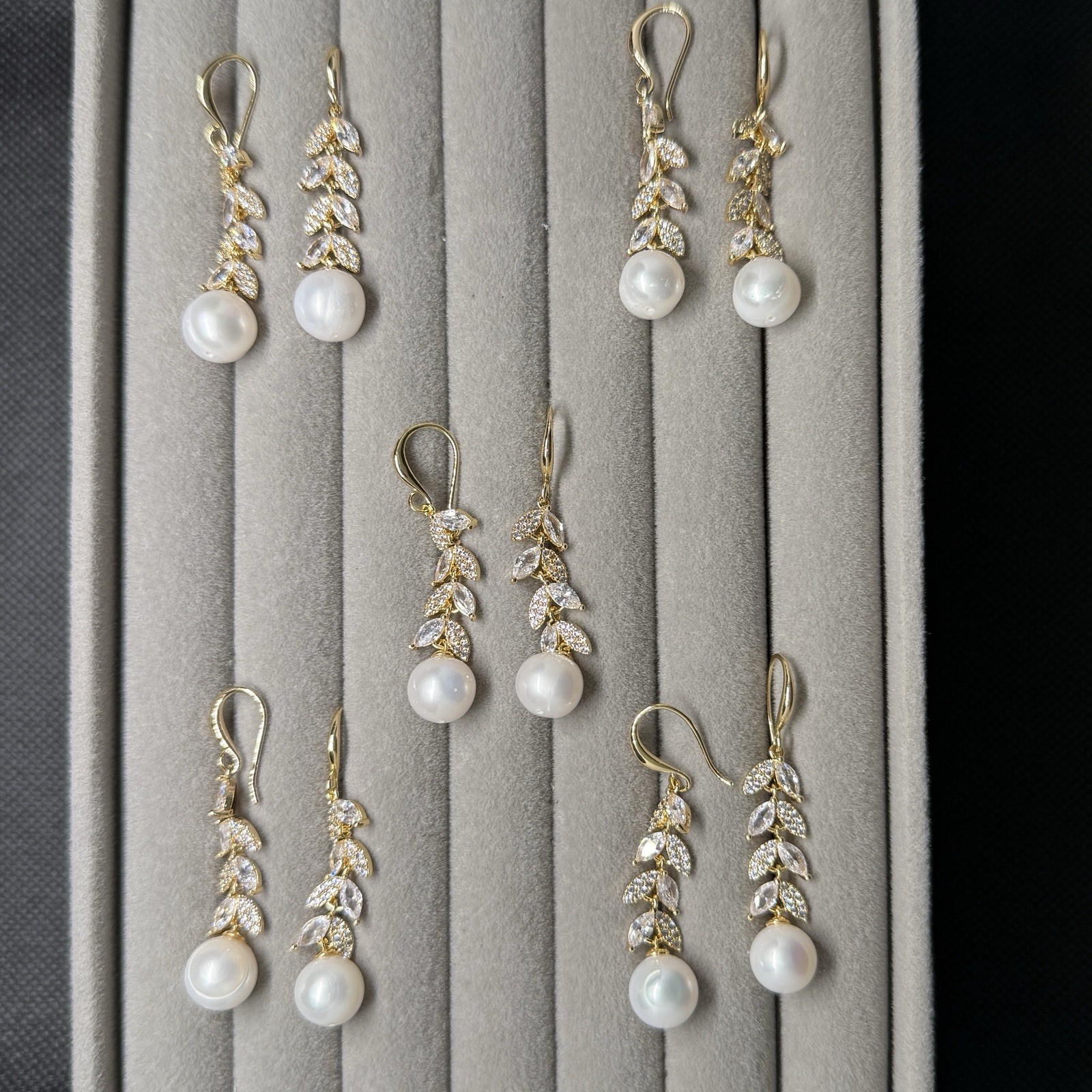 FRESWATER PEARL EARRINGS