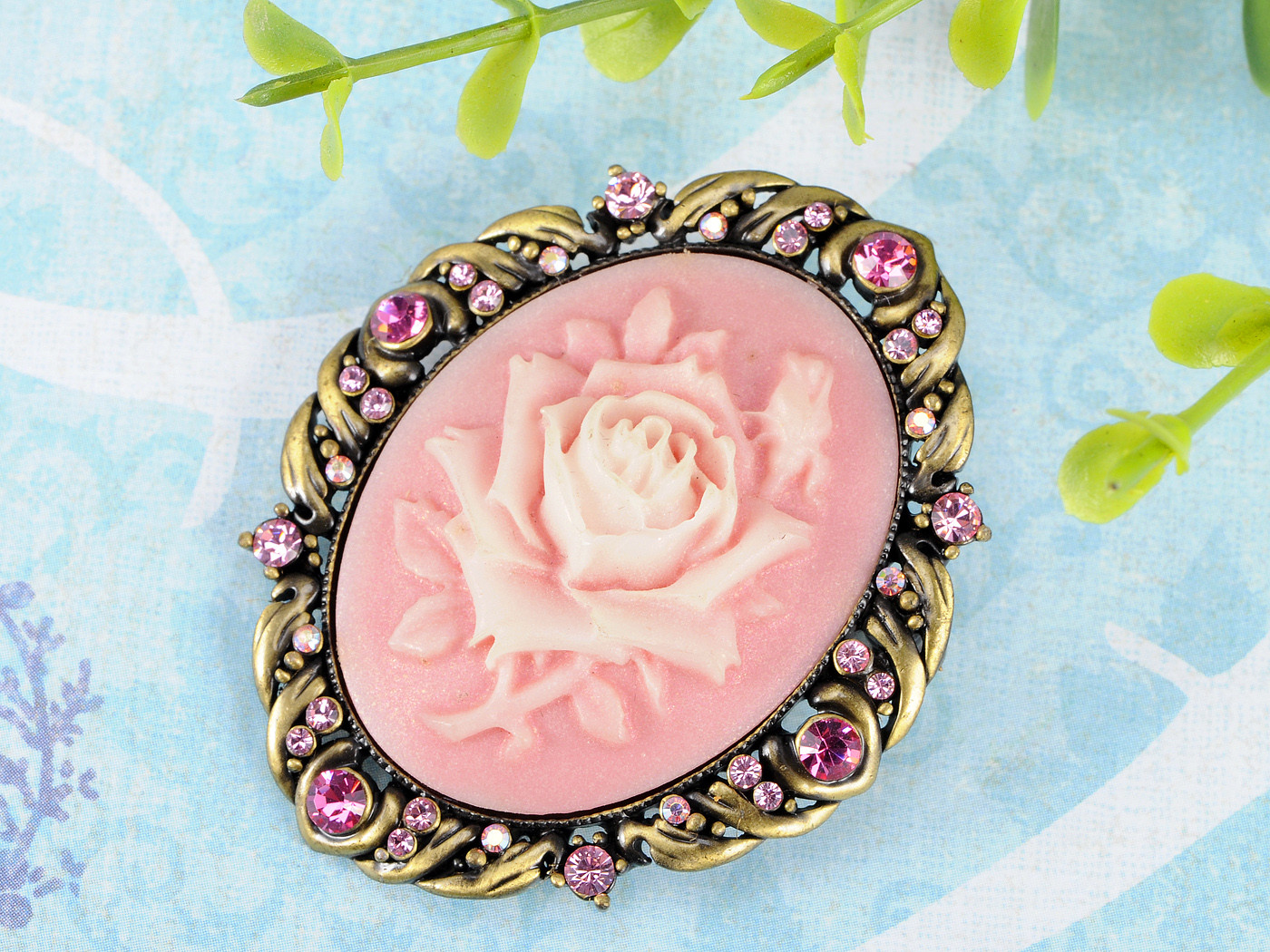 Antique Gold Tone Pink Colored Rhinestones Vintage Rose Cameo Brooch Pin