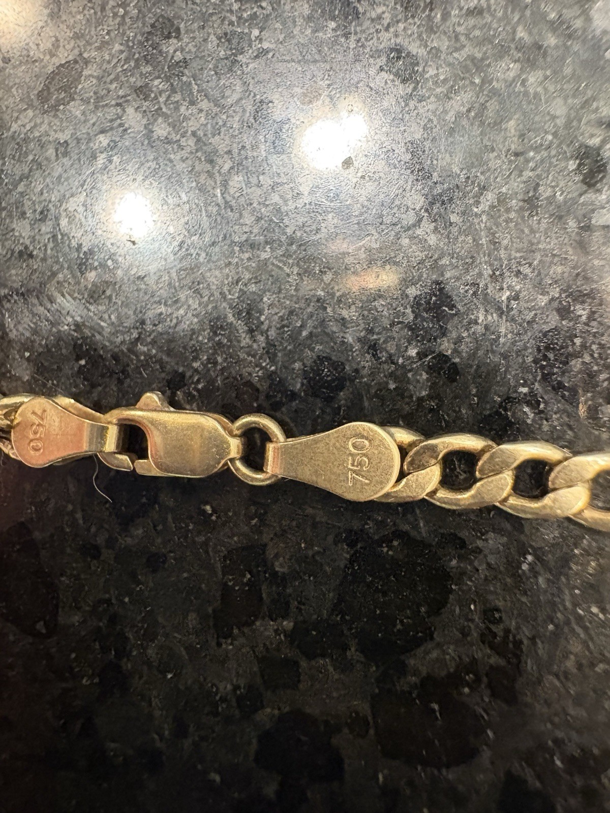 16” Curb Chain in Solid 18k Gold