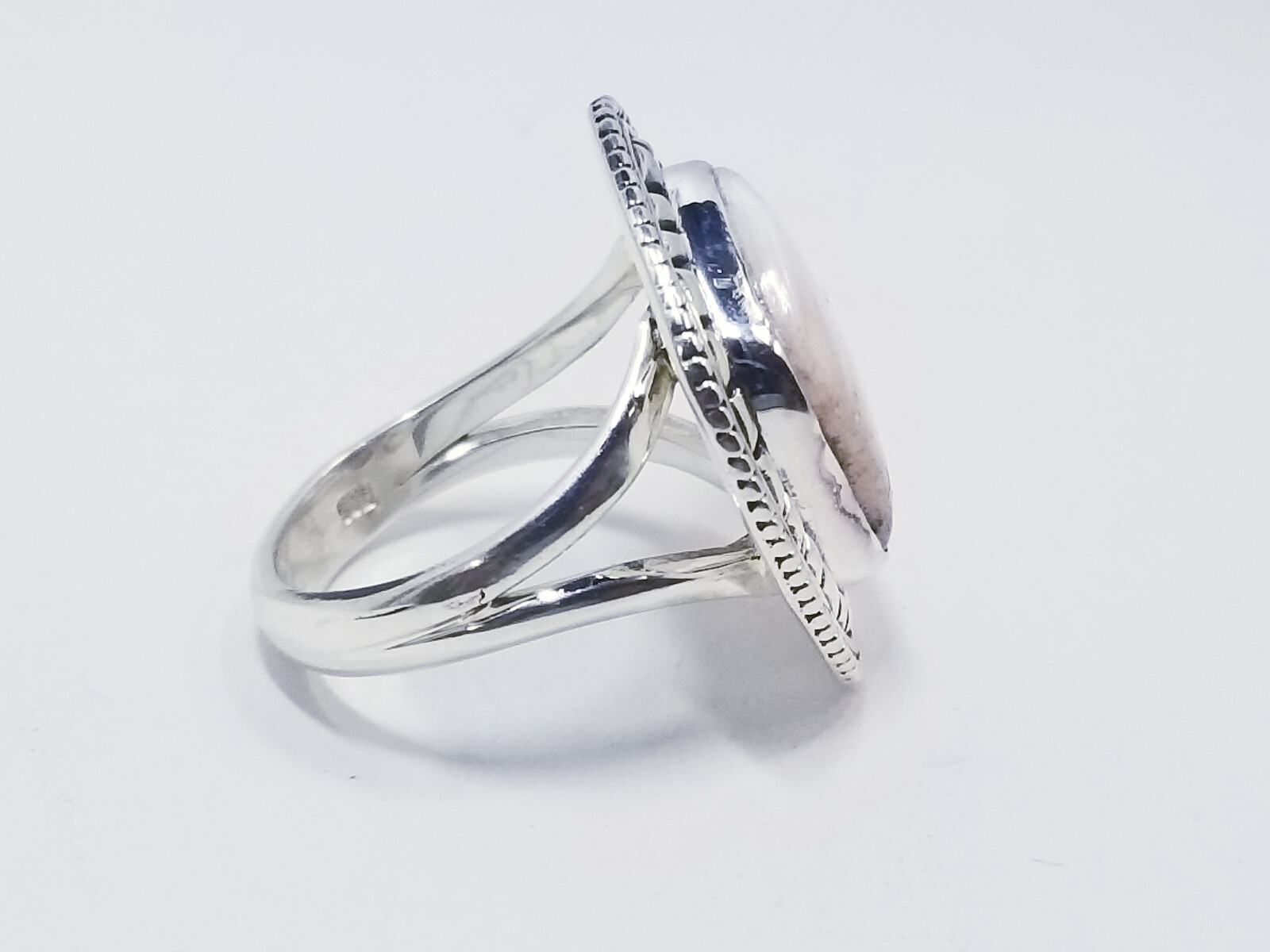 Sterling Silver Pink Scolecite Ring sz 8.5 (9.7g T.W.)