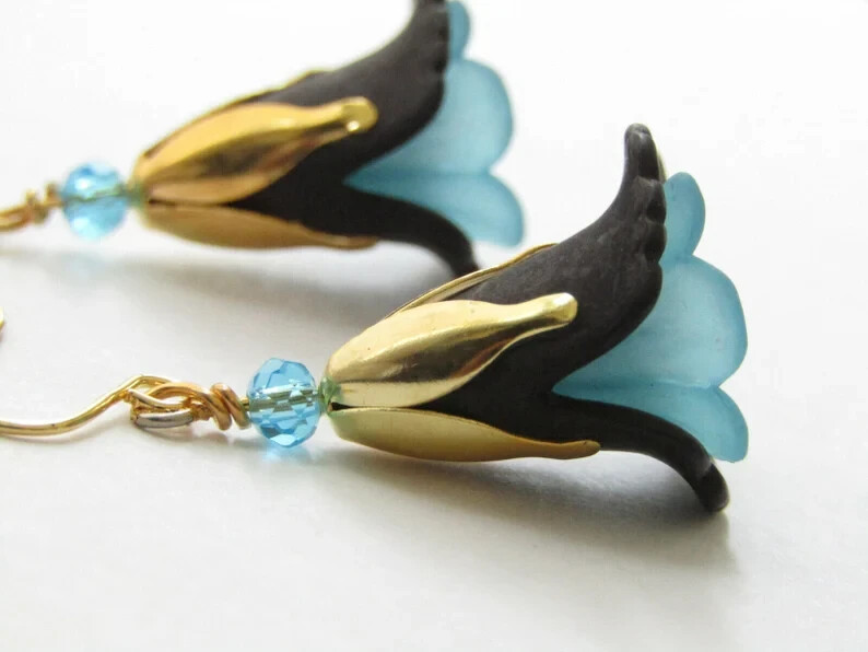 Flower Dangle Earrings Dainty Floral Earrings 24kt Earrings Gift For Nature Love