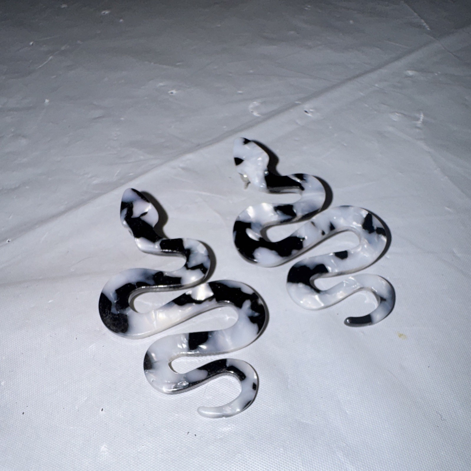 Black & White Snake Dangle/Drop Earrings Plastic Post Back Butterfly Closure