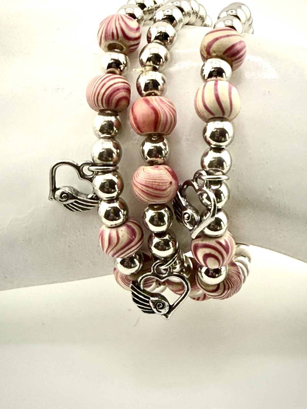Sliver Tone Heart Beaded Pink And White Stackable 3 Bracelet Size 7 Item B-103