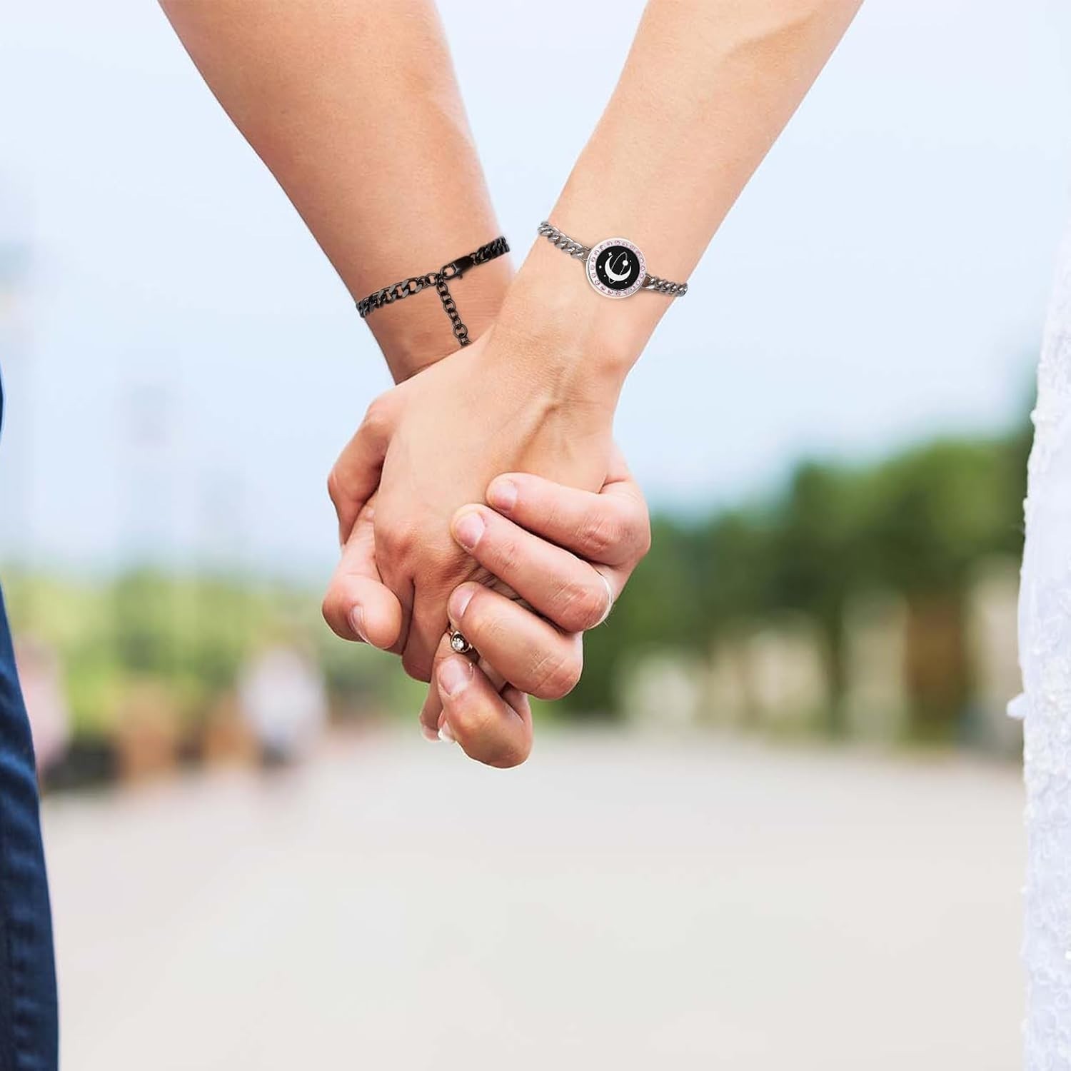 Smart Matching Couples Bracelets with SOS Function – Perfect for Long Distance