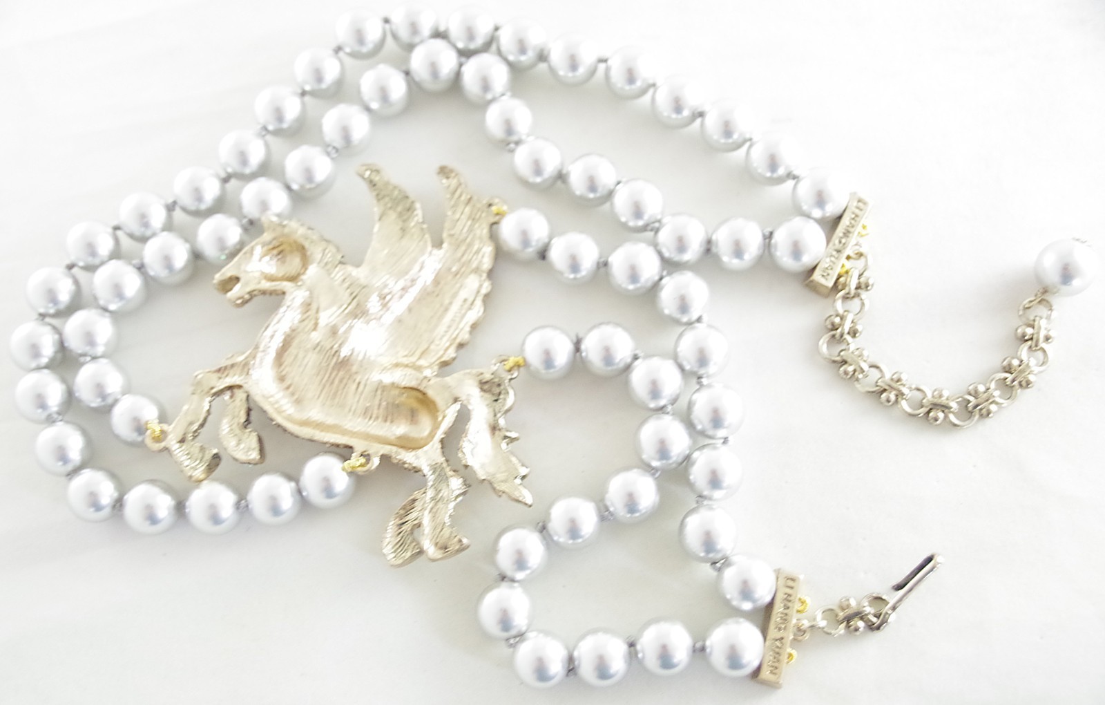 NEW DESIGNER STYLE HAND-KNOTTED SILVER PEARL CRYSTAL RHINESTONE PEGASUS NECKLACE