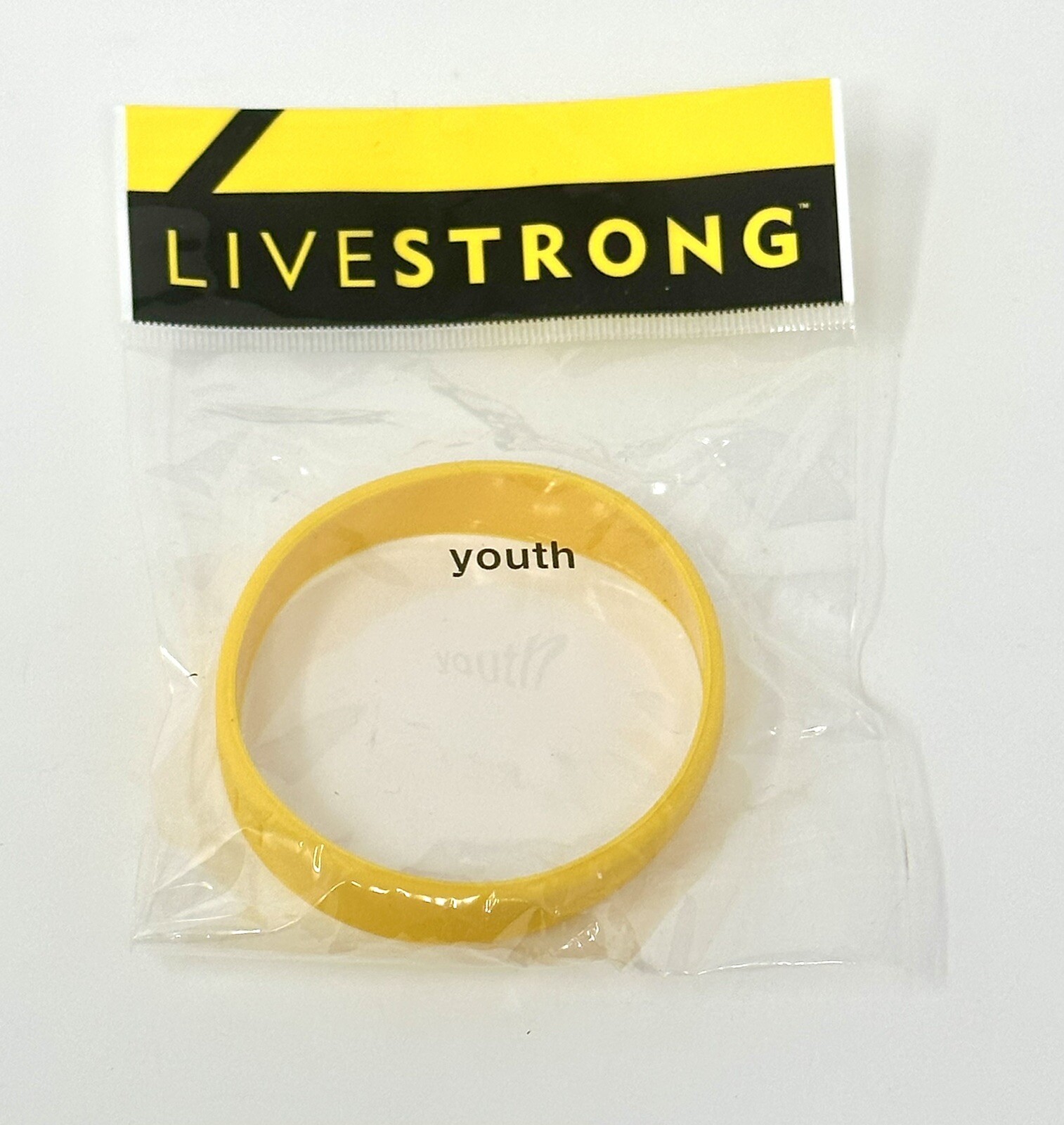 Nike Livestrong Bracelet Wristband Lance Armstrong Cancer Awareness Size Youth