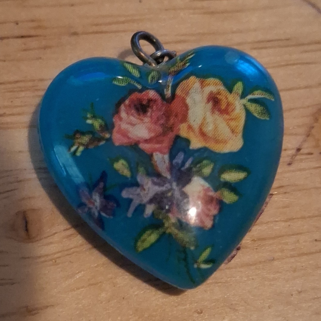 Blue Plastic Heart Floral Rose Charm Pendant, Flowers & Plants Love Theme