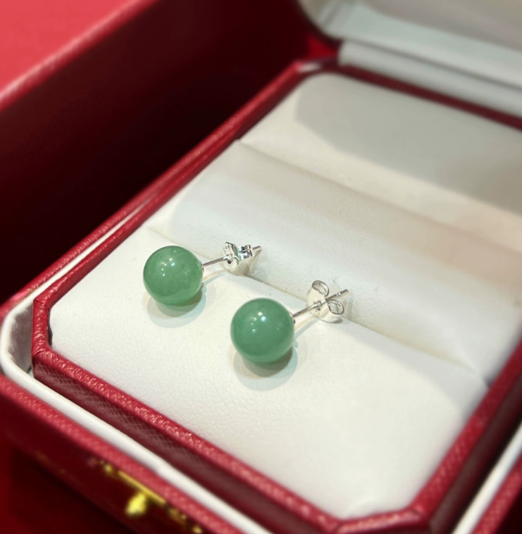 925 Sterling Silver Natural Green Jade Round Ball Bead Stud Earrings 8mm PE1