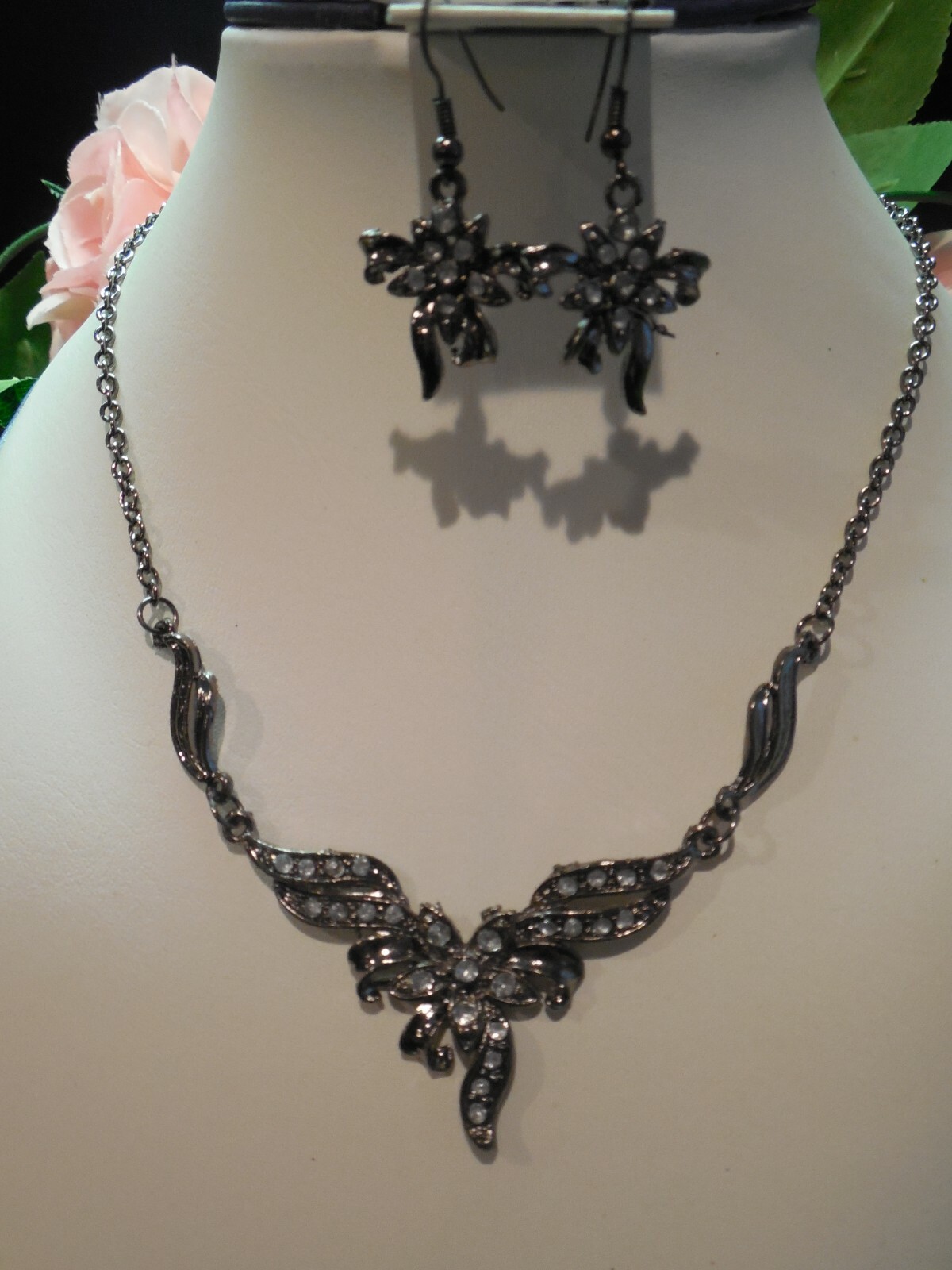 Ion Plated Black Stainless Steel Clear Rhinestone Flower & Ribbon Necklace Set