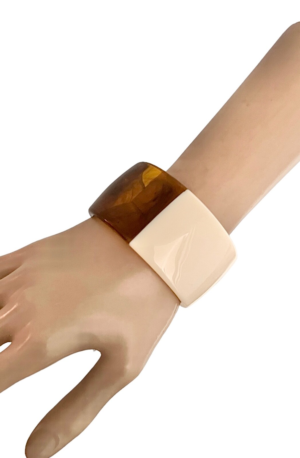 1.5” Wide Retrô Beige & Brown Acrylic Everyday Casual Chic Cuff Bracelet