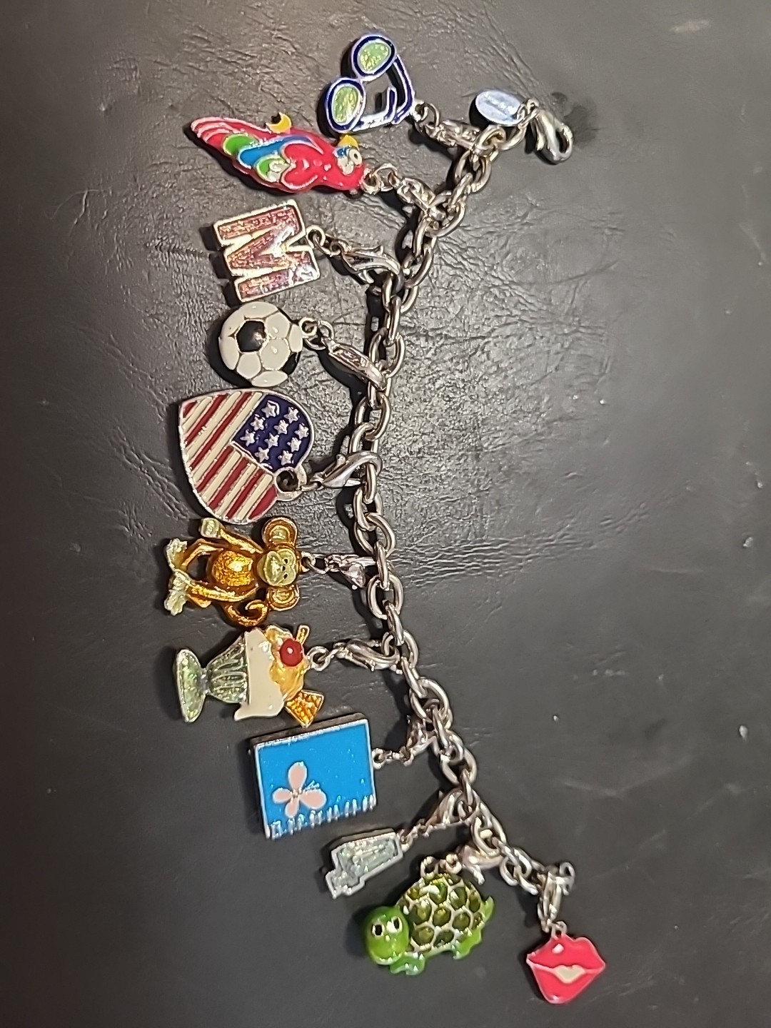 Vintage Fashion Jewelry Charm Bracelet Metal Chain with Retro Dangle Charms