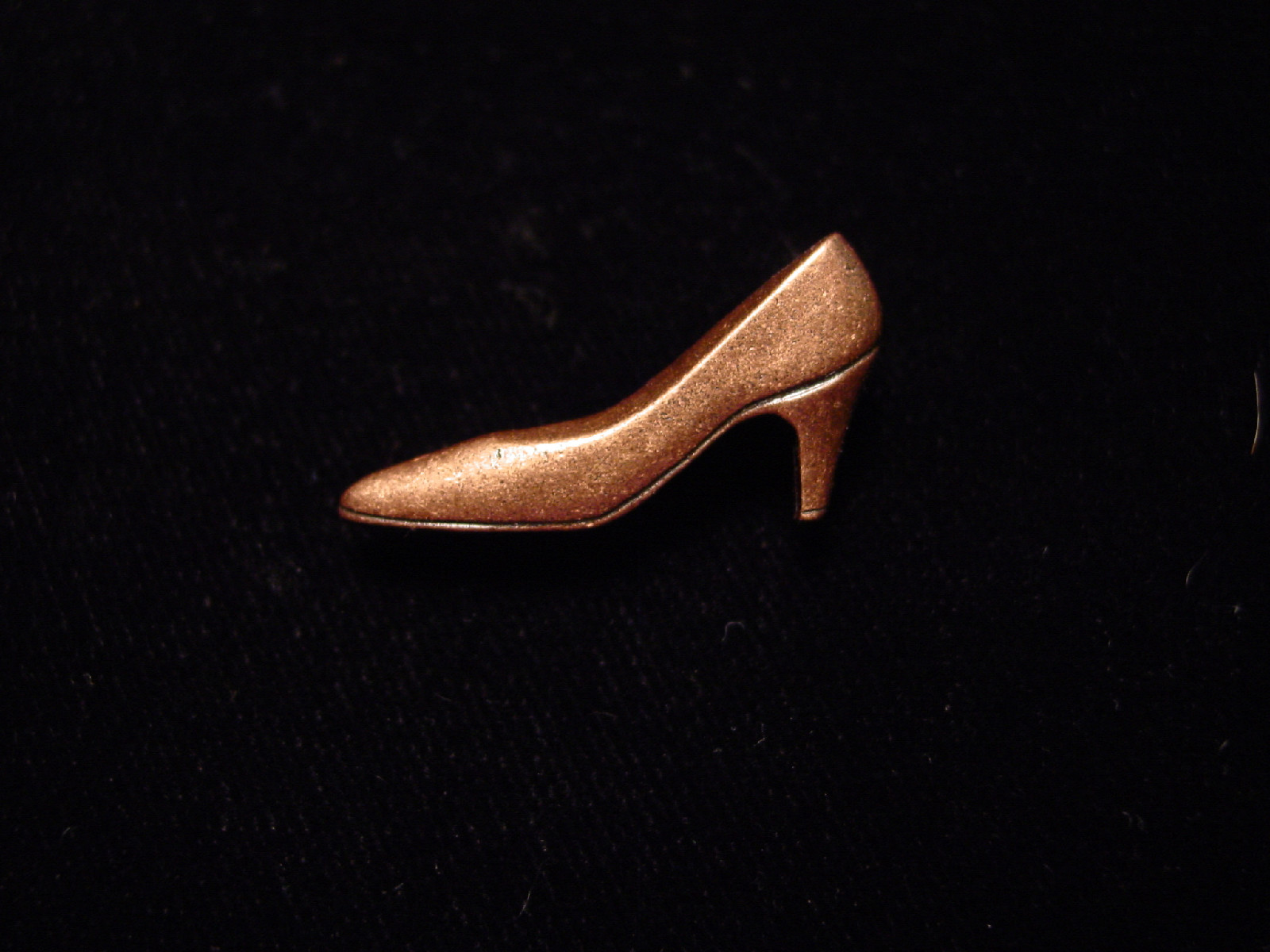 “JJ” Jonette Jewelry Rose Pewter ‘High-Heel Pump – SHOE’ Tack Pin