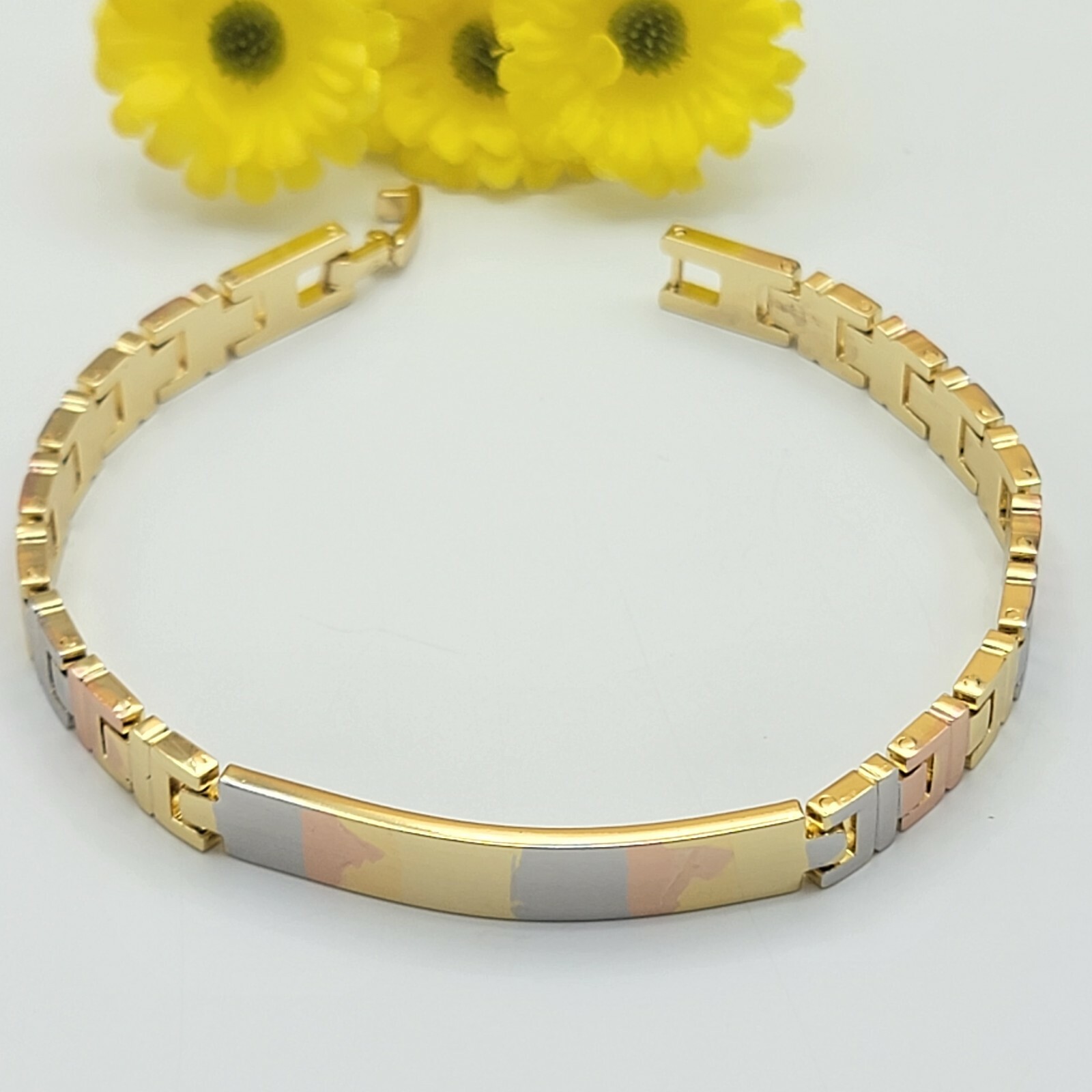 Tri Color Gold Plated Fashion ID Bar Bracelet. Oro Laminado