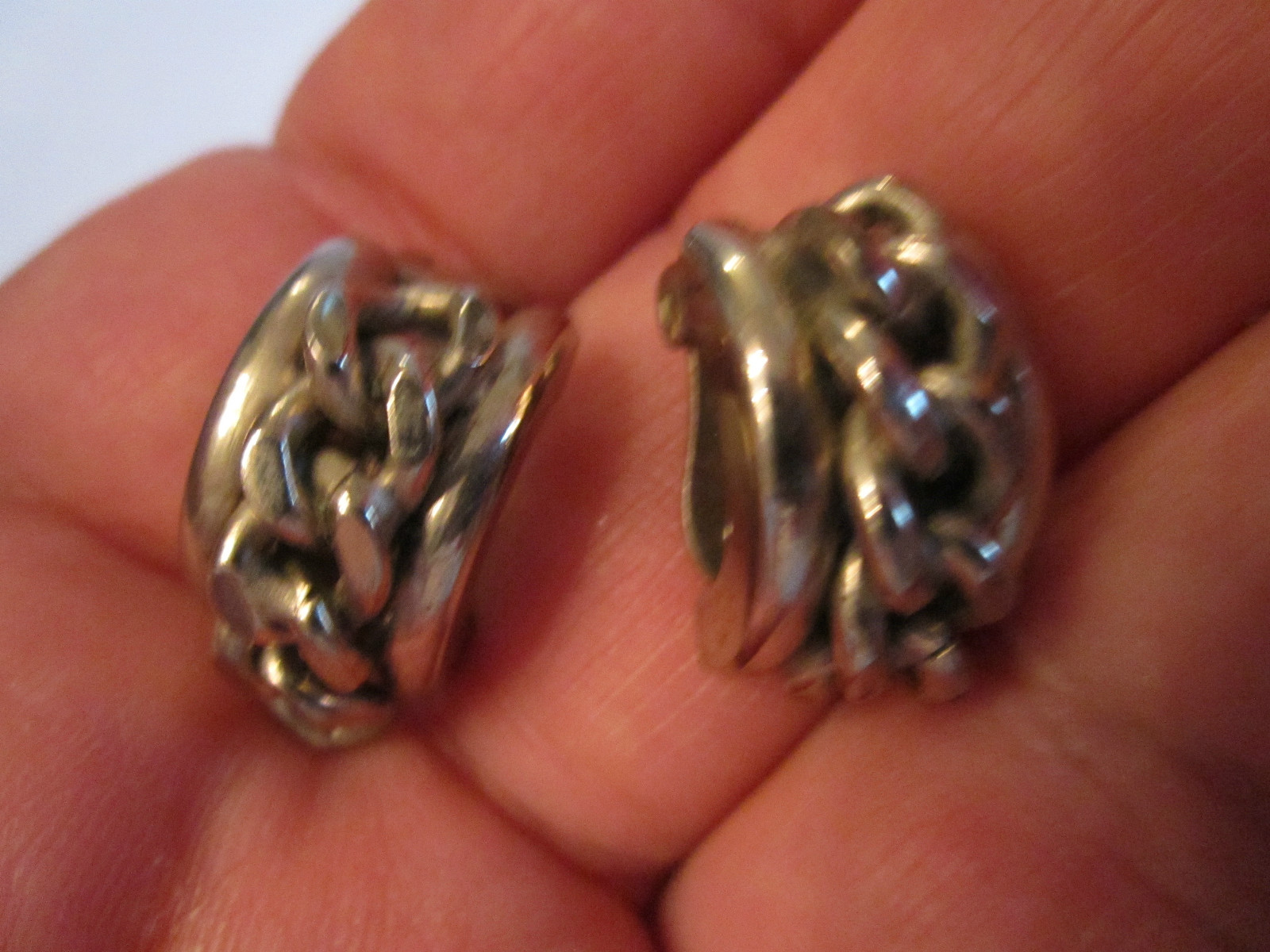 4 VTG EARRING SETS – SILVER PLATED – CYMBALS, CHAIN LINK, FLOWER & OTHER – BBA-3