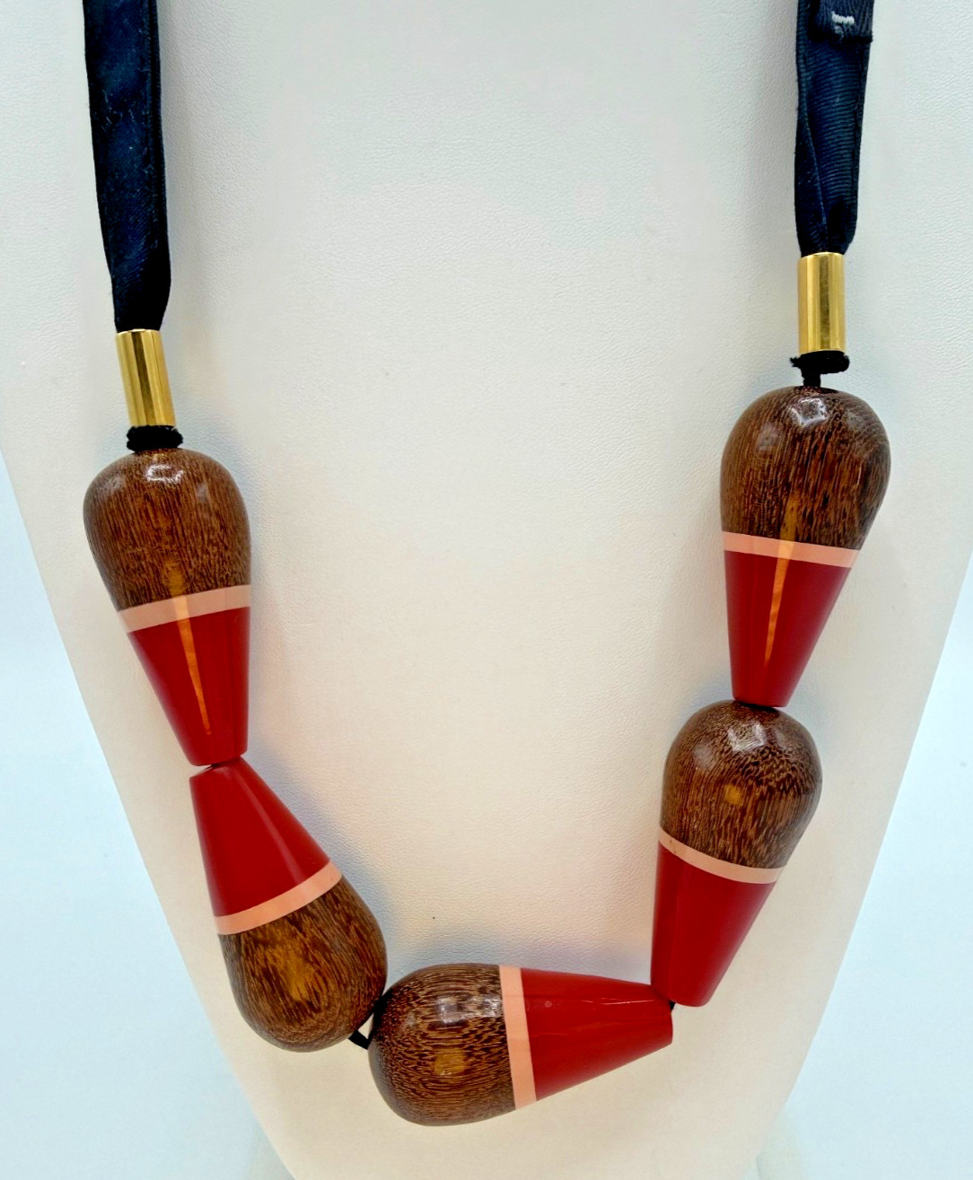 MARNI High Gloss Wooden Bead D-Ring Ribbon Necklace, COSUELO CASTIGLIONI Era VTG