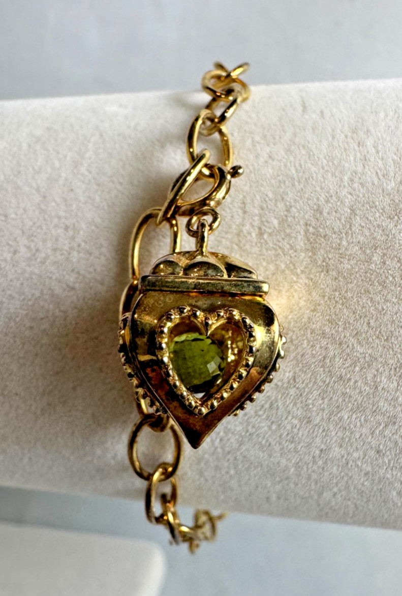 925 China Goldtone Chain with heart Charm Adjustable Bracelet. 7.77g. L- 7.5″