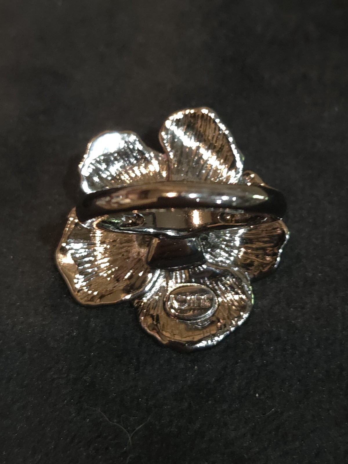 Juicy Couture Vintage Size 8 Pave Set Rhinestone & Mauve Enamel Flower Ring.