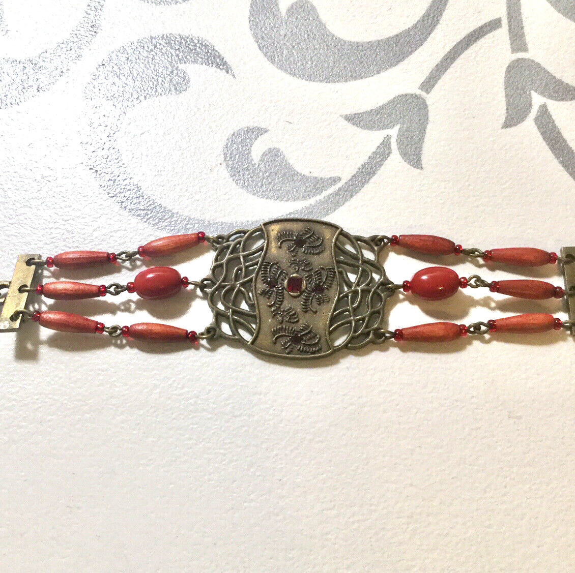 Womens Red Wood Bead Bracelet Alloy Centerpiece Crystals Bronze Tone Boho Chic