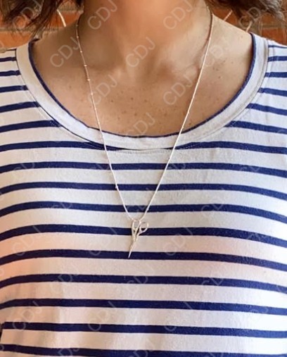 Aesthetic And Timeless Solid Metal Pendant For Women’s In 925 Sterling Silver