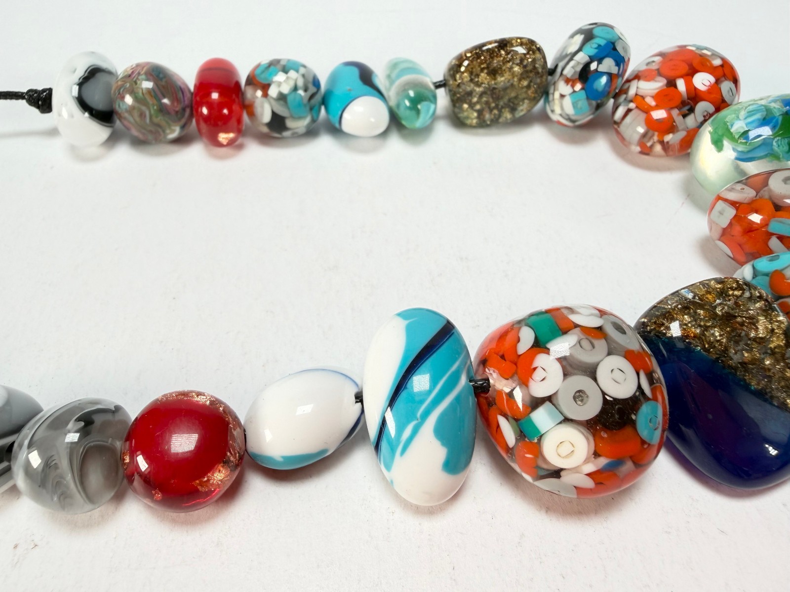 Sobral – Multi-Colour “Pebbles” Studio Creation Resin Necklace ( 000000 )