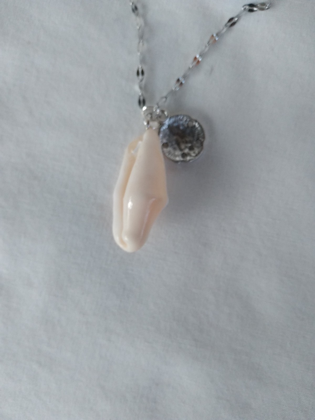 Boho Chic Seashell Pendant Necklace 18″ Women’s Jewelry US Seller Gift
