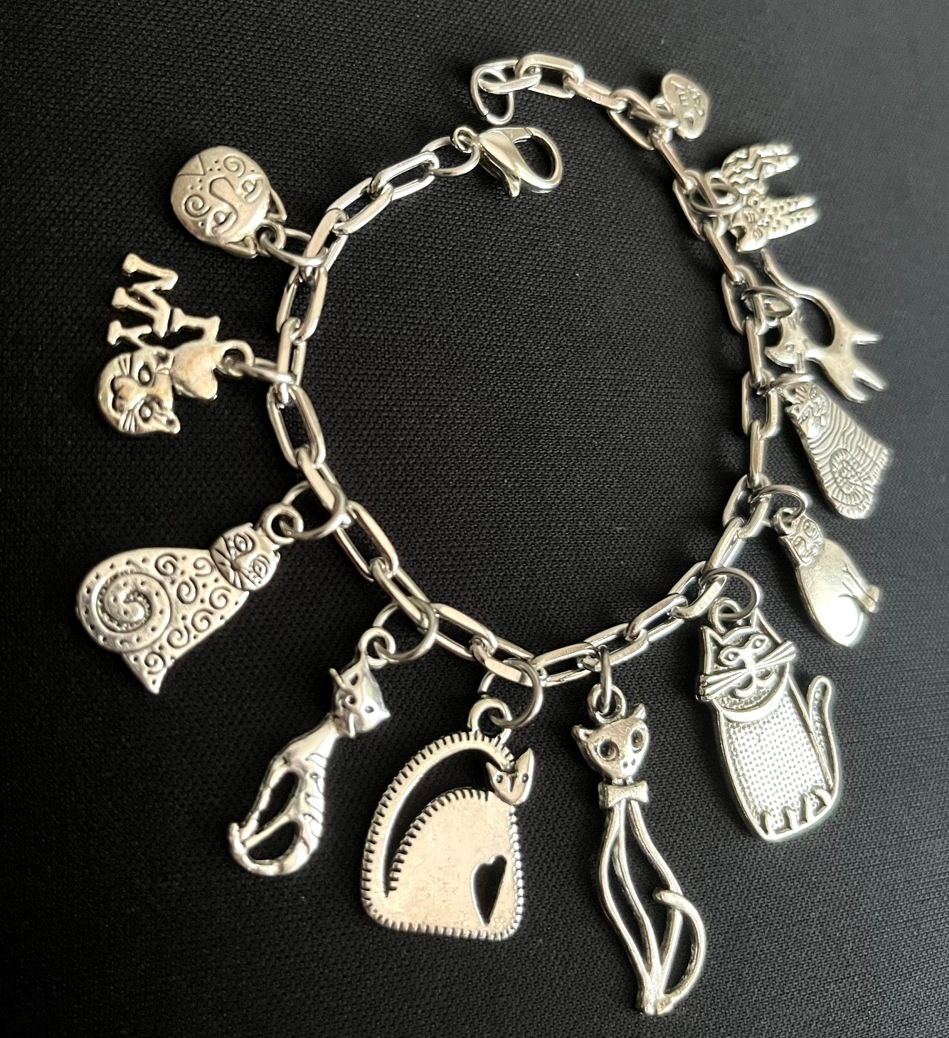 Kitty Cat Lovers 12 Different Charm Bracelet Paper Clip Link Silver Tone 8 1/4″