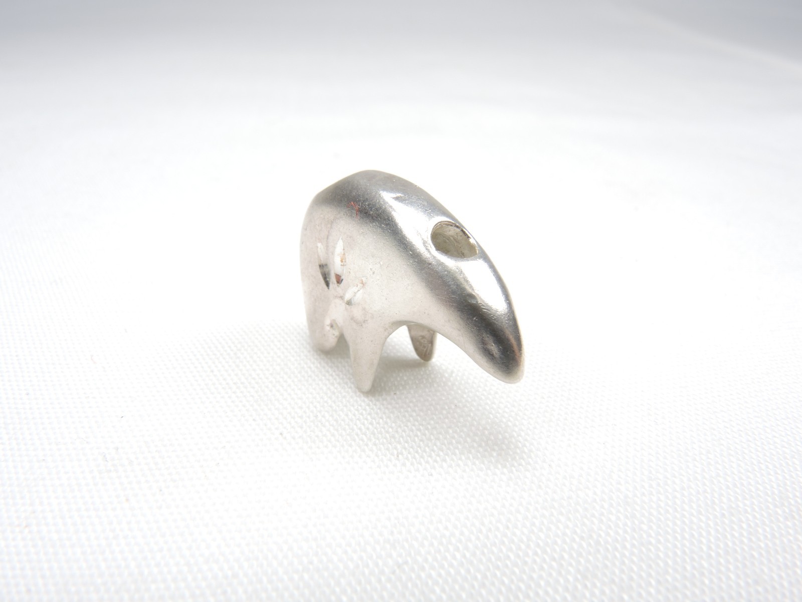 925 Silver Polar Bear Pendant 3+ grams New Old Stock