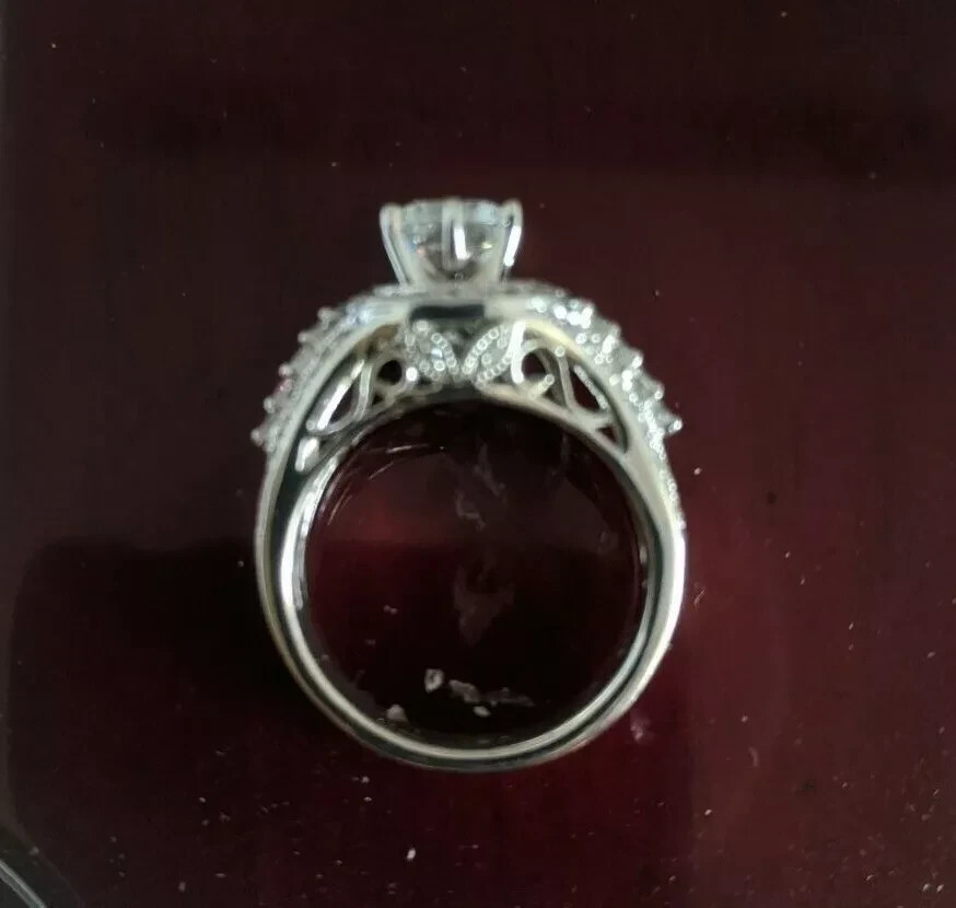 Sterling Silver 925 Ring,1.25ct Round Center, Round AAA Cubic Zirconia, Size 7