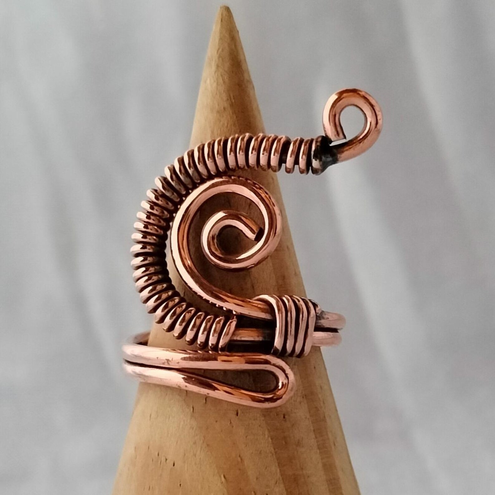 Solid Pure Copper Minimalist Healing Ring, Handmade, Unisex, Wire wrap Ring