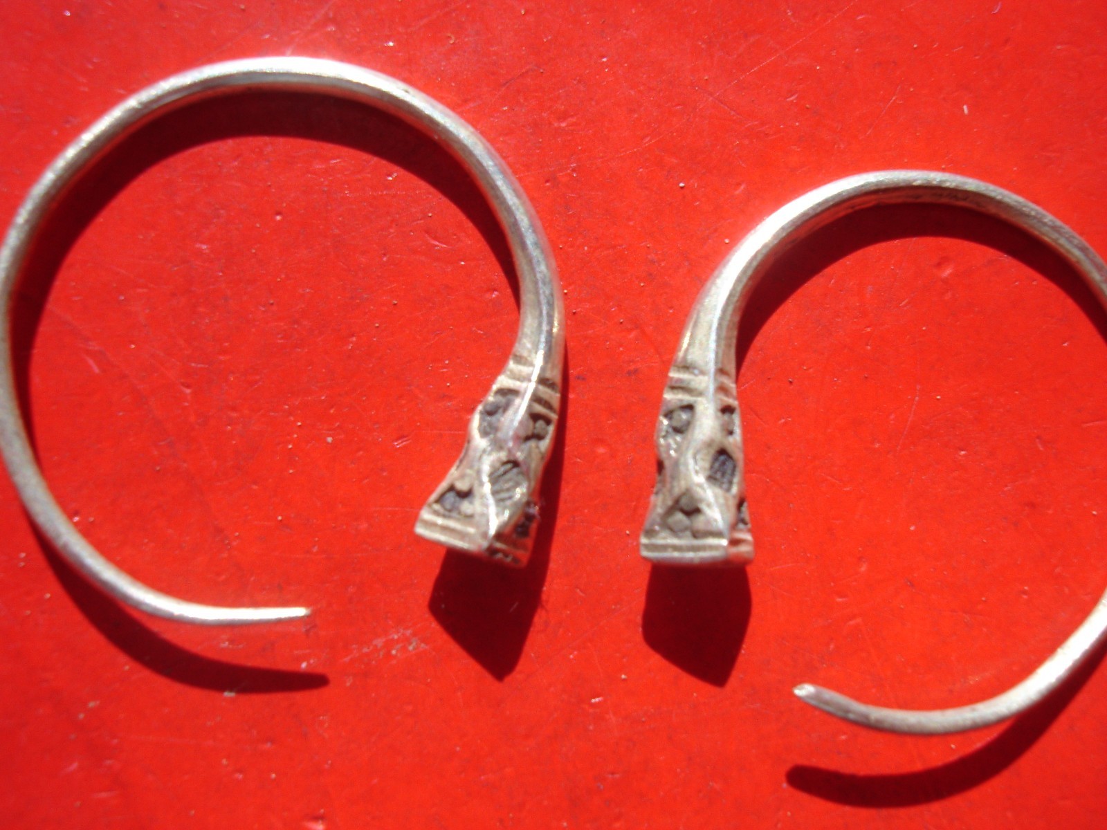 Niger Tuareg hand engraved SILVER PLATE hoop earrings with square ends W24mm