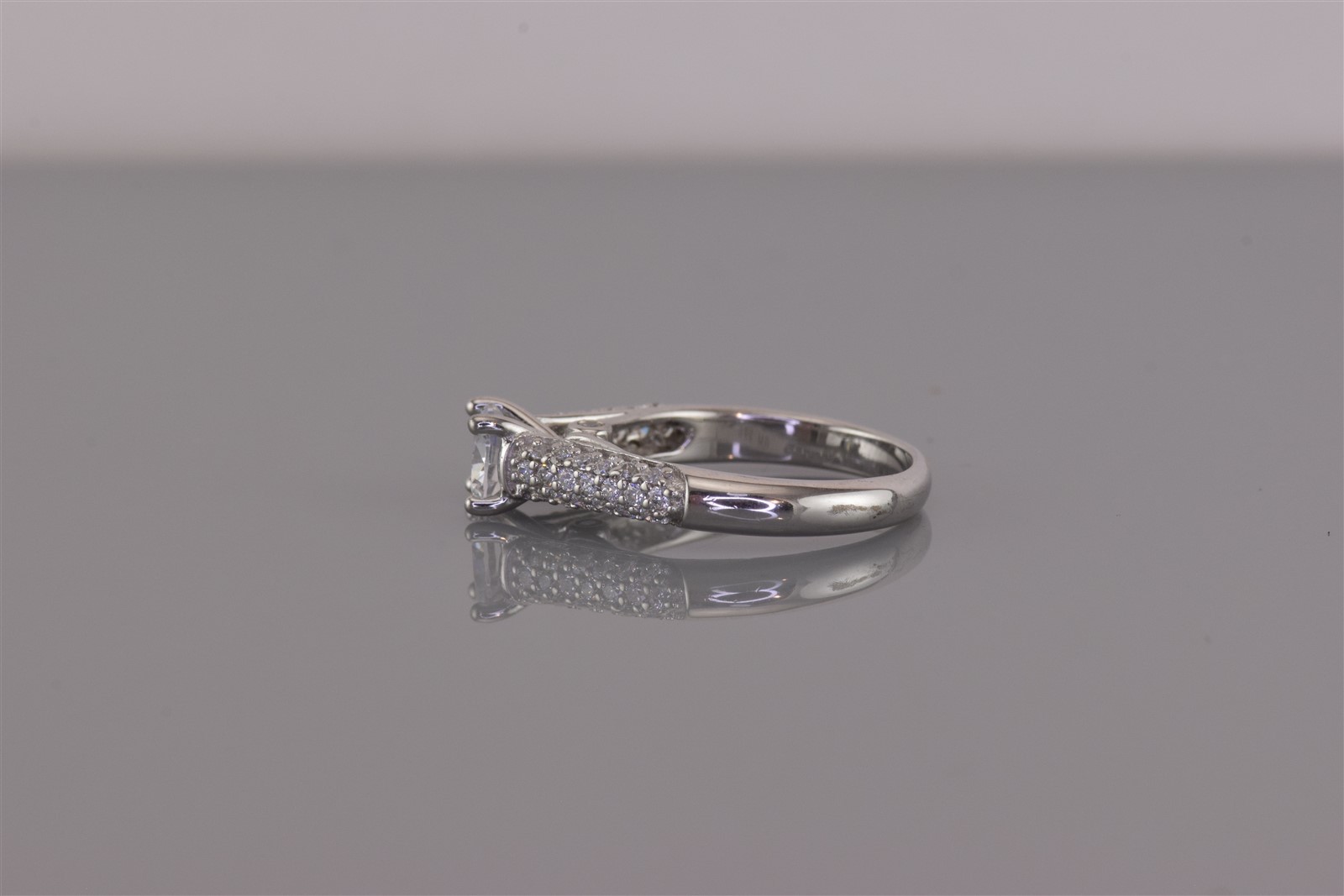 Sterling Silver Cubic Zirconia Solitaire Clustered Pave Band Ring 925 Sz: 6