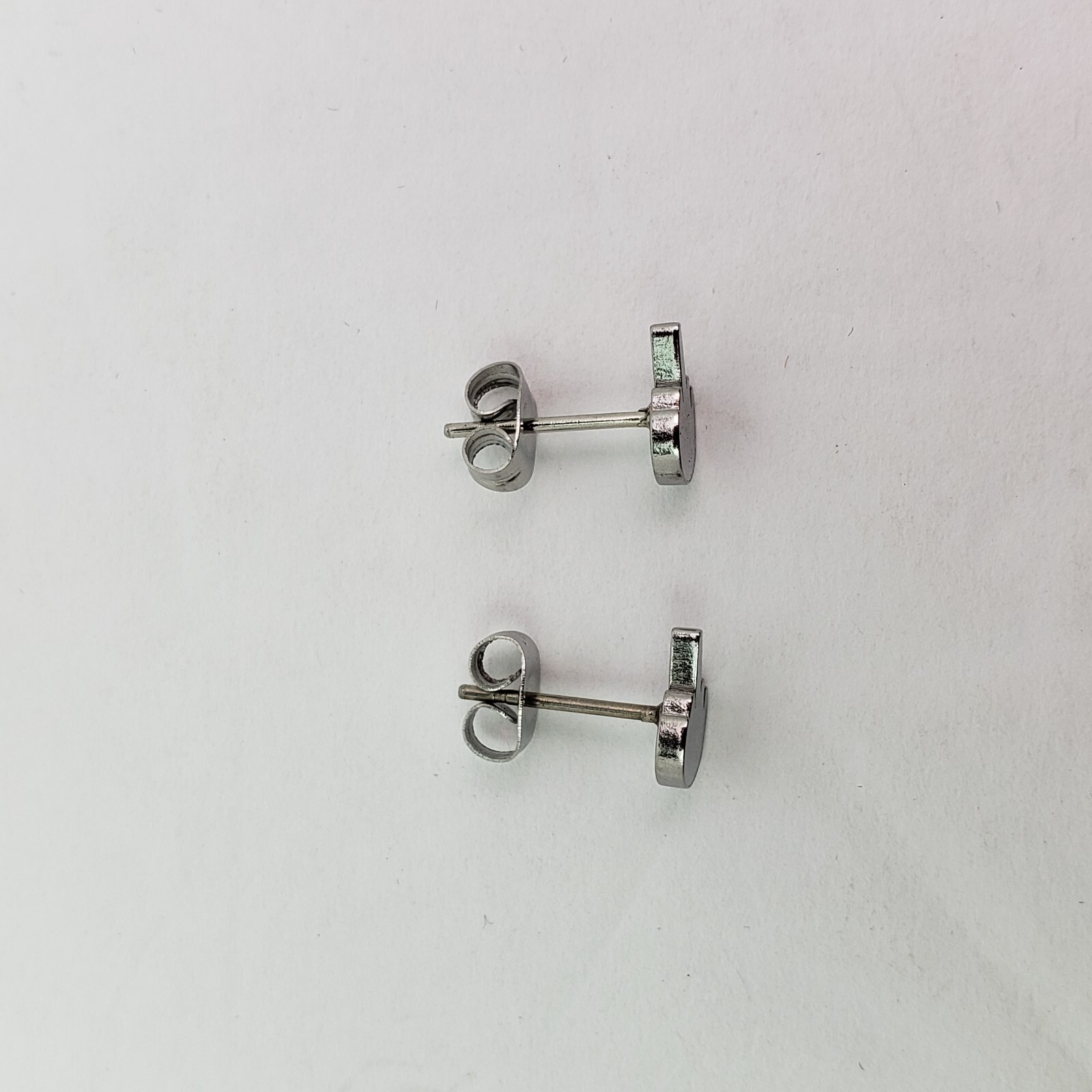 Unbranded Adult Fashion Costume Jewelry Silver Edgy Flipping Off Stud Earring