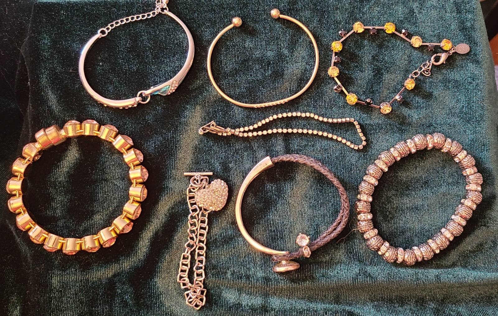 8 Rhinestones Bracelet Lot Mixed Material, Closure Sizes