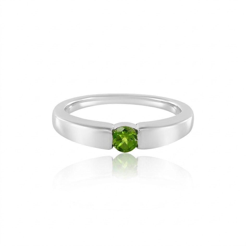 Russian Chrome Diopside Solitaire Ring for Women, 0.26 Carat Round
