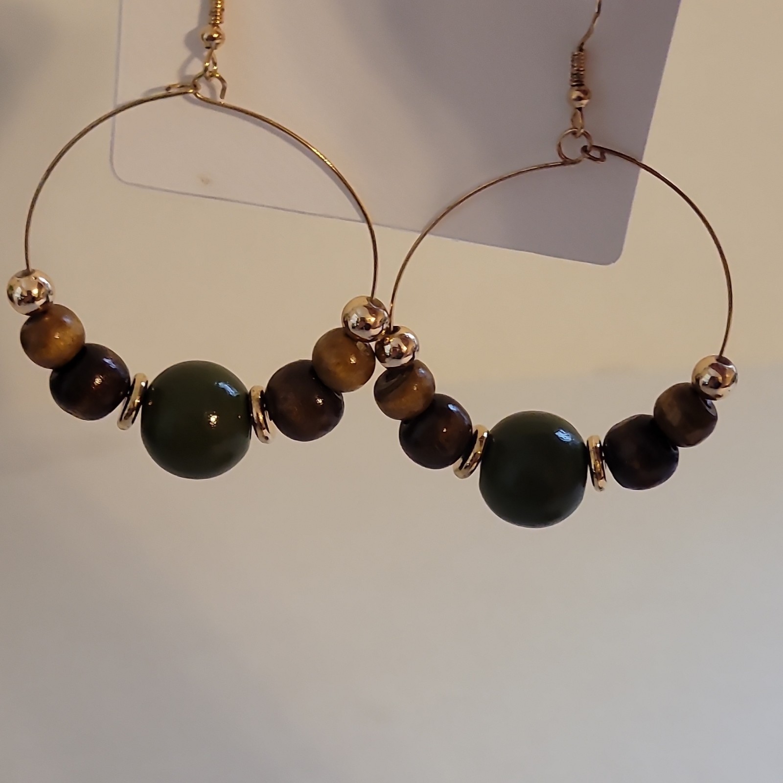 Carol for Eva Graham 3 Stretch Bracelets & Hoop Earrings Beaded Jewelry Set
