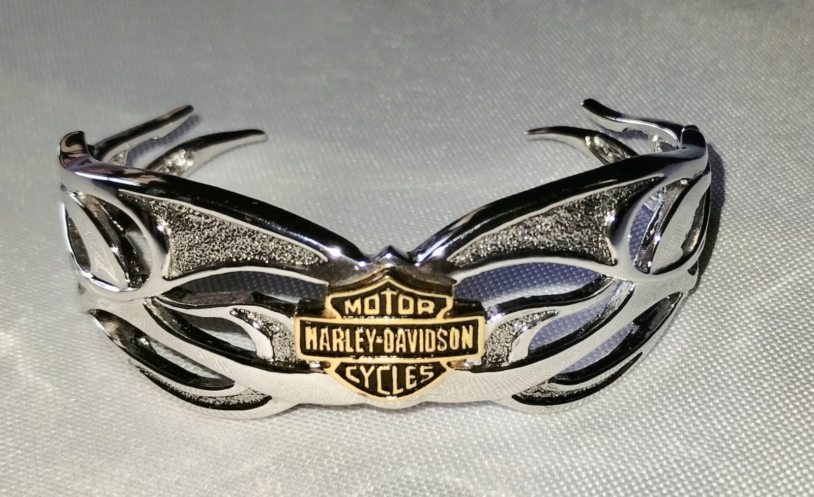 Harley Davidson Franklin Mint 925 Sterling Silver Flame Cut Logo Cuff Bracelet